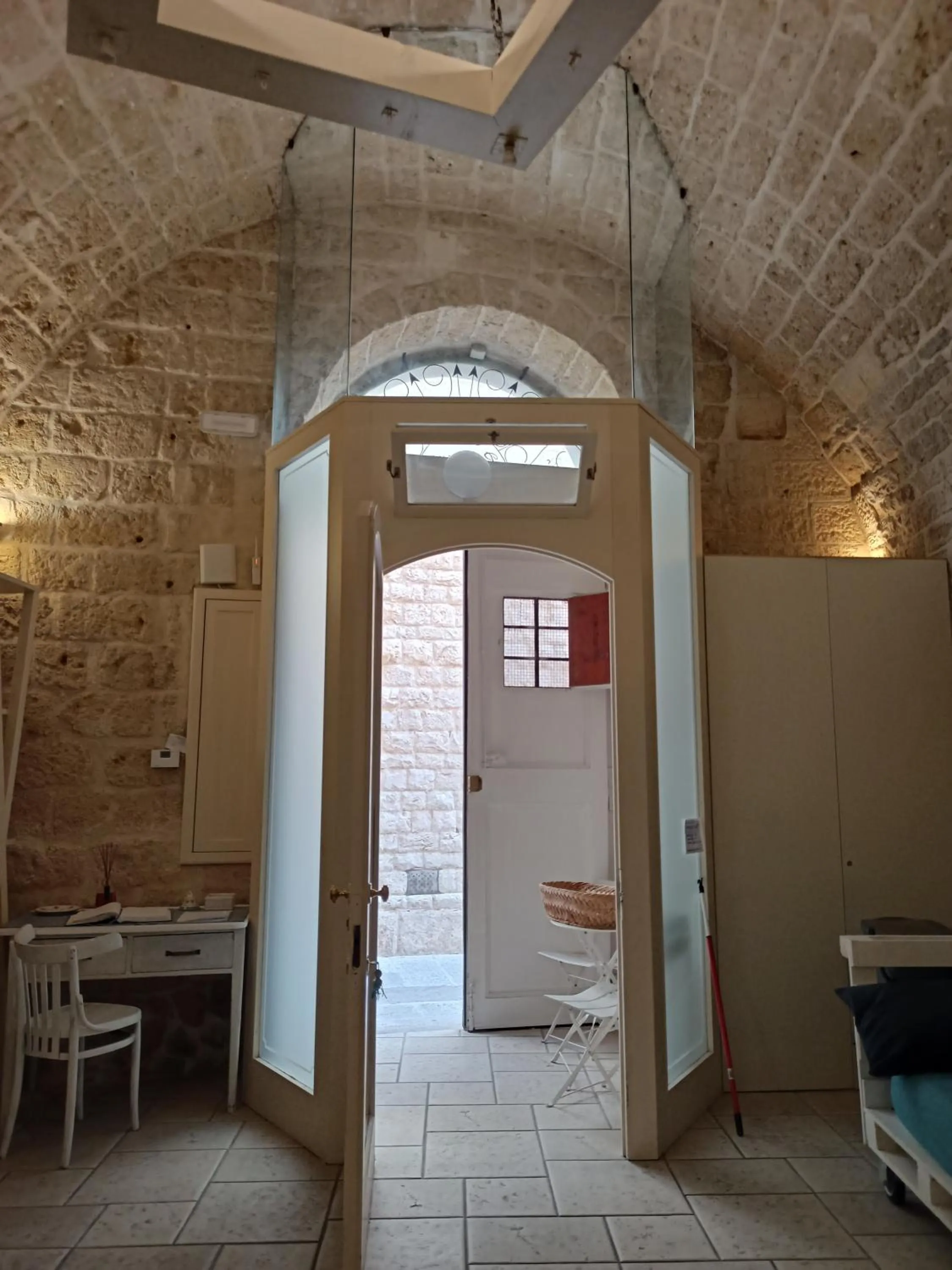 Facade/entrance in Donna Isabella