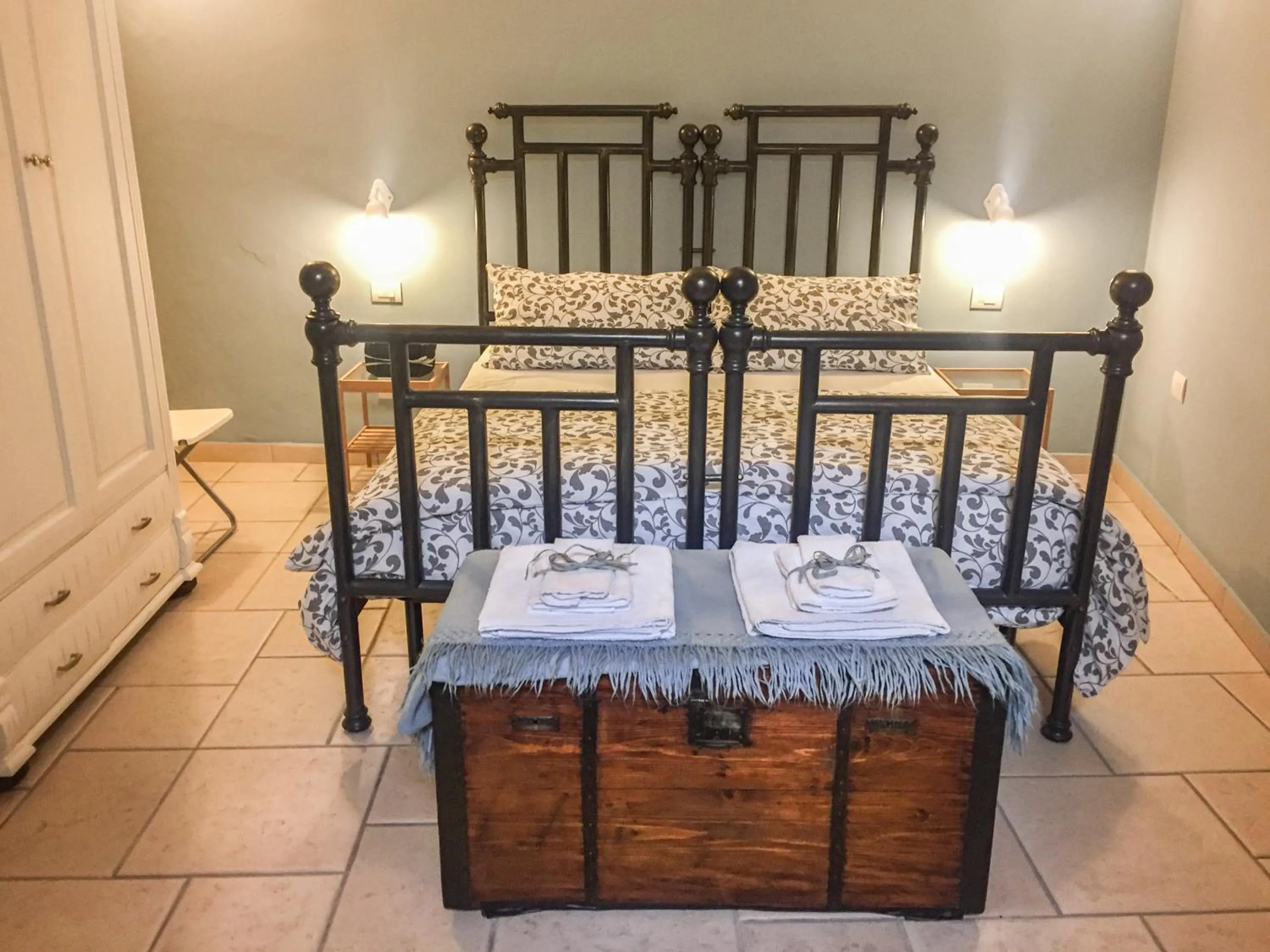 Bedroom in Donna Isabella