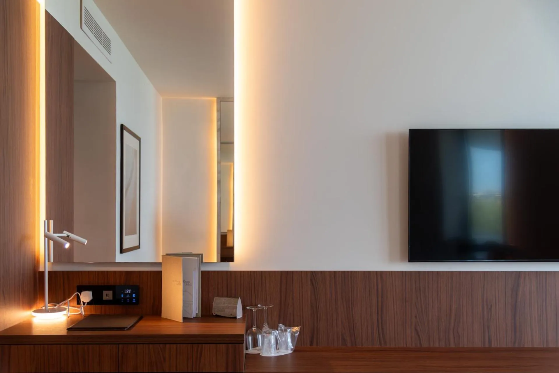 TV and multimedia in Grecian Bay