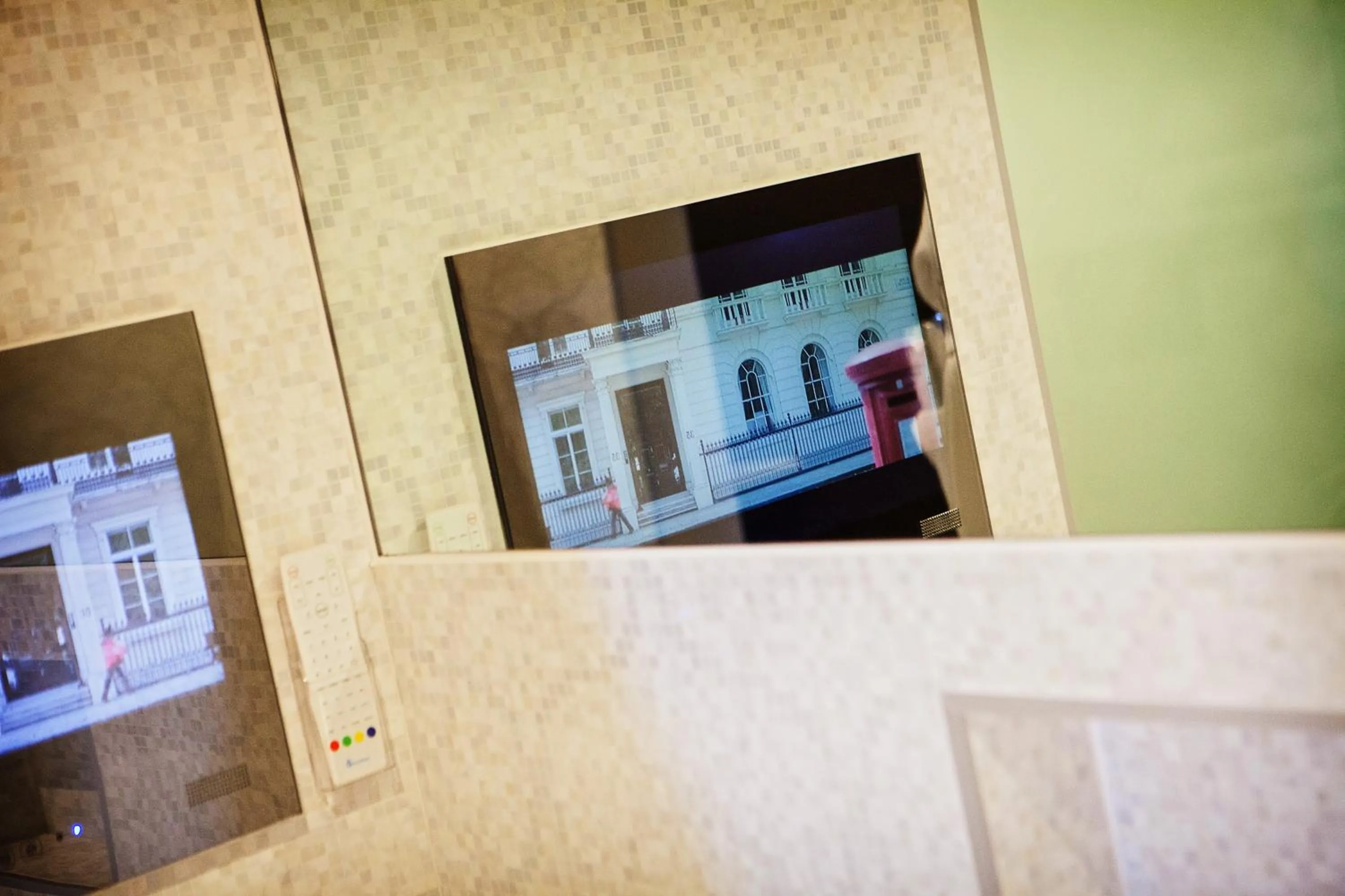 TV and multimedia in San Pietro Hotel & Restaurant