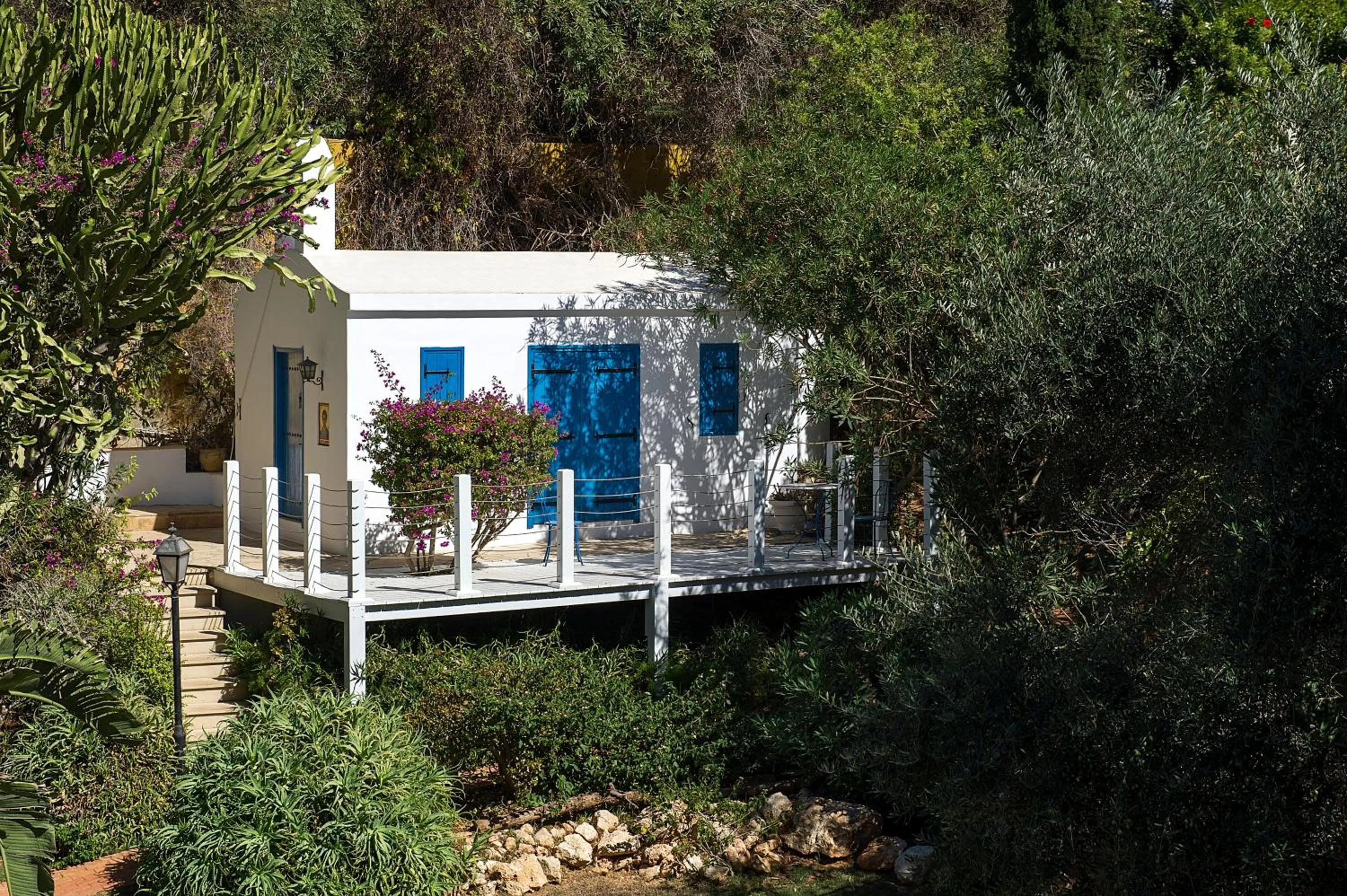 Area and facilities in Grecian Sands Hotel