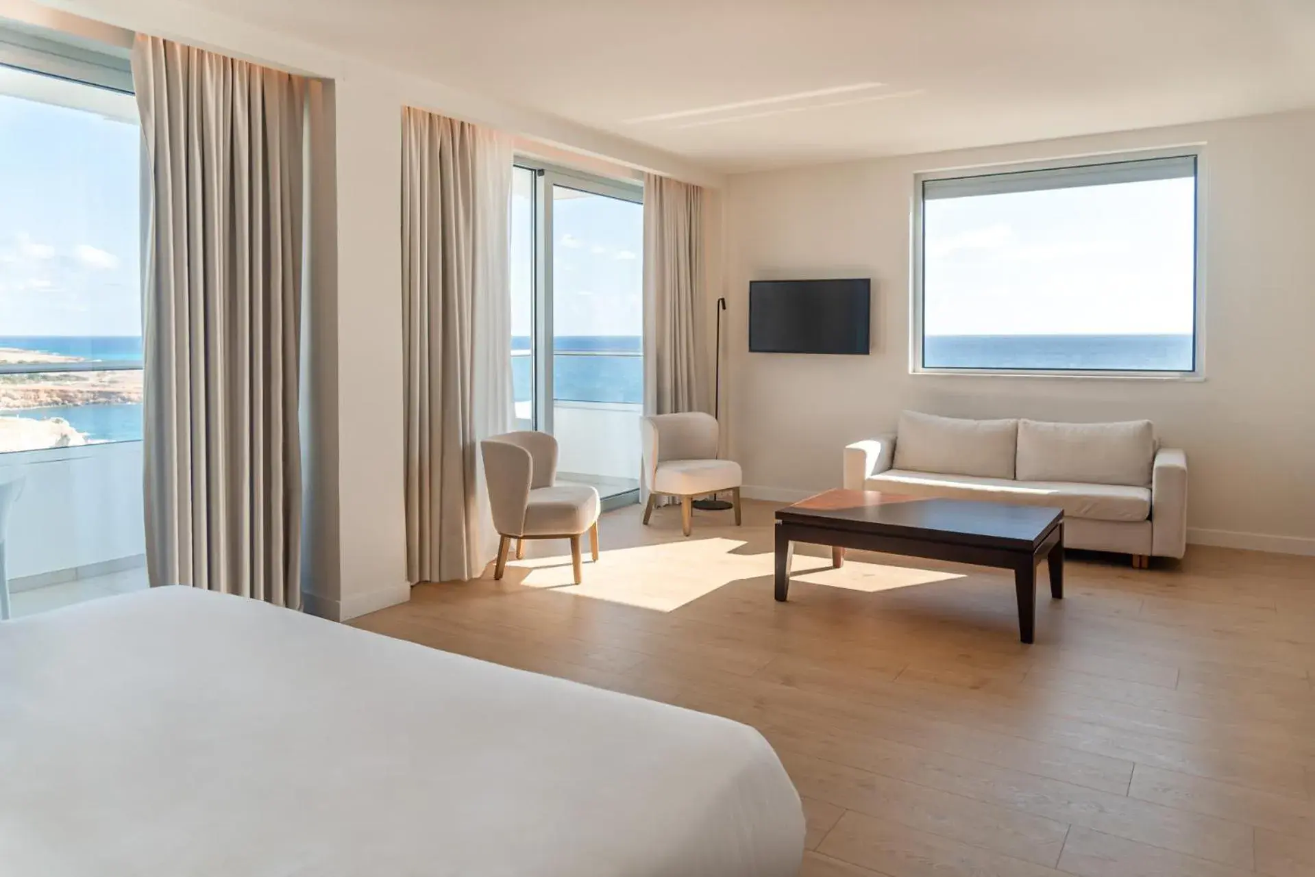 Mediterranean Suite in Grecian Sands Hotel Mediterranean Suite in Grecian Sands Hotel