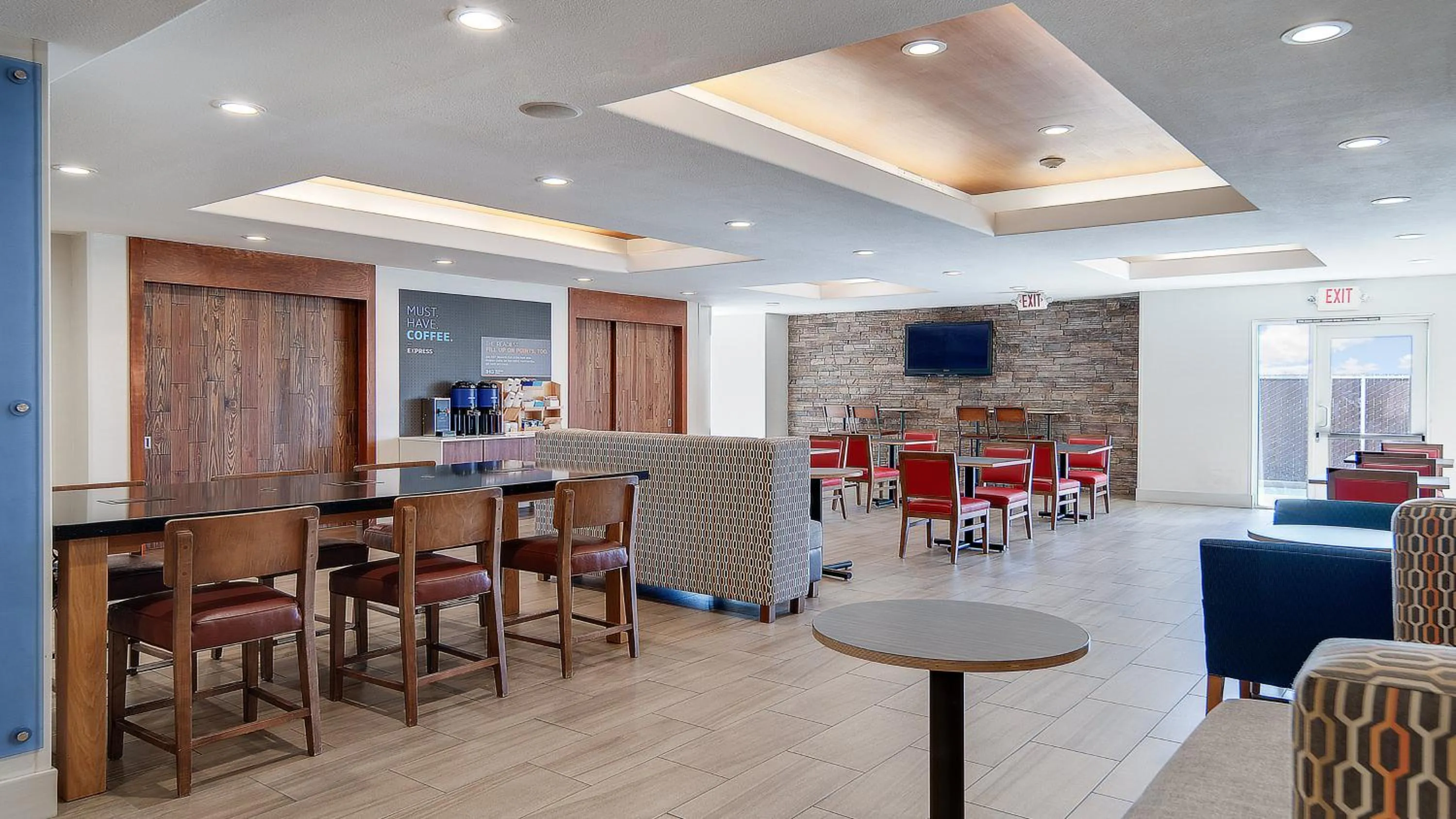 Breakfast in Holiday Inn Express & Suites Dinuba West by IHG