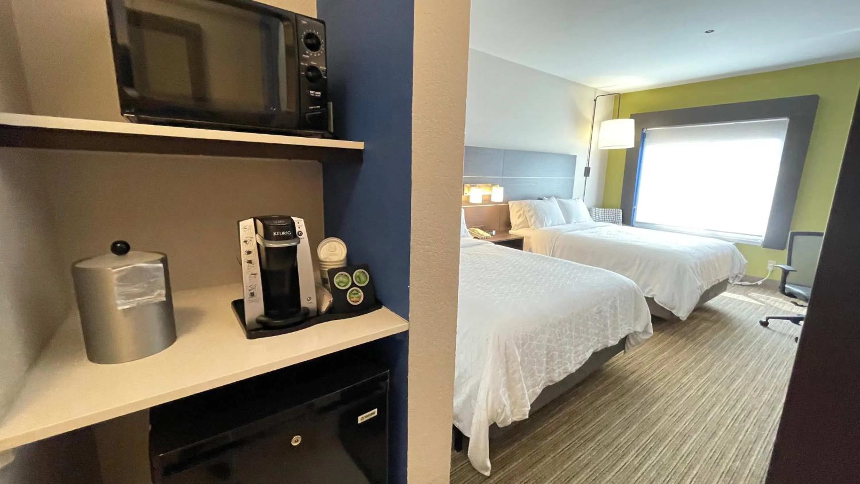 Photo of the whole room, Bed in Holiday Inn Express Hotel & Suites Decatur, TX by IHG