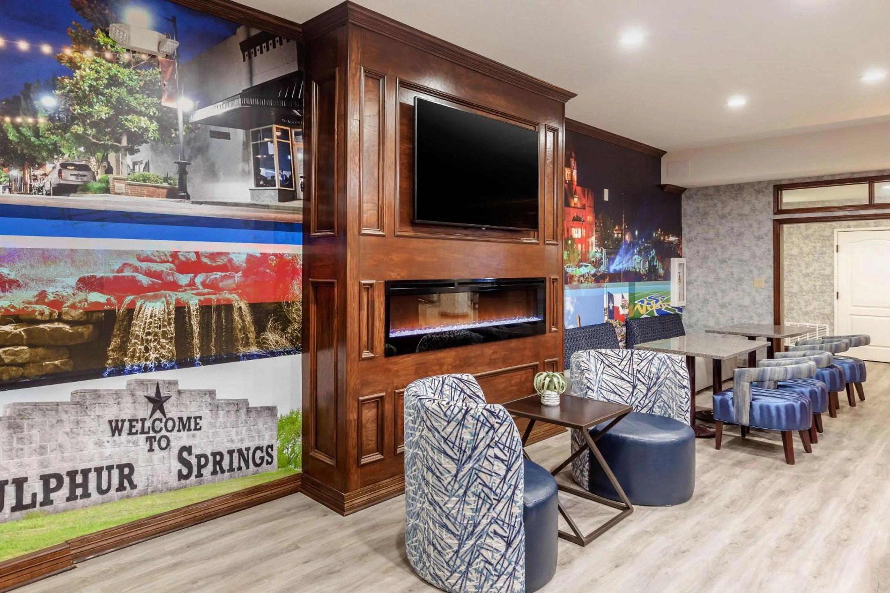 Breakfast in Clarion Pointe Sulphur Springs