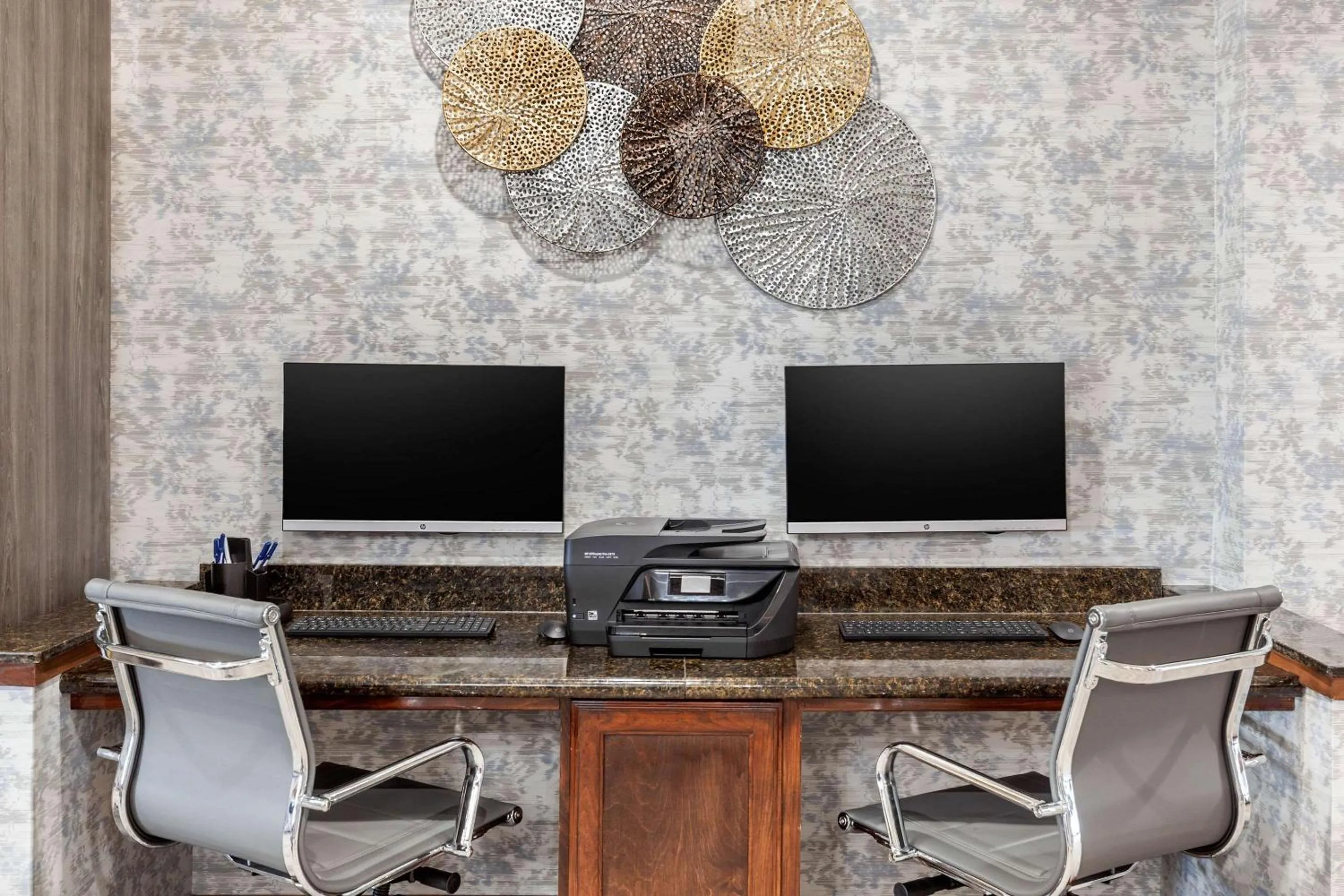 Business facilities in Clarion Pointe Sulphur Springs