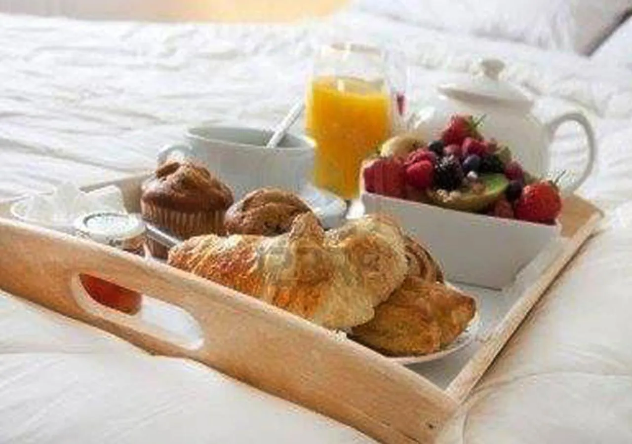 Breakfast, Bed in Hôtels Résidences Easy