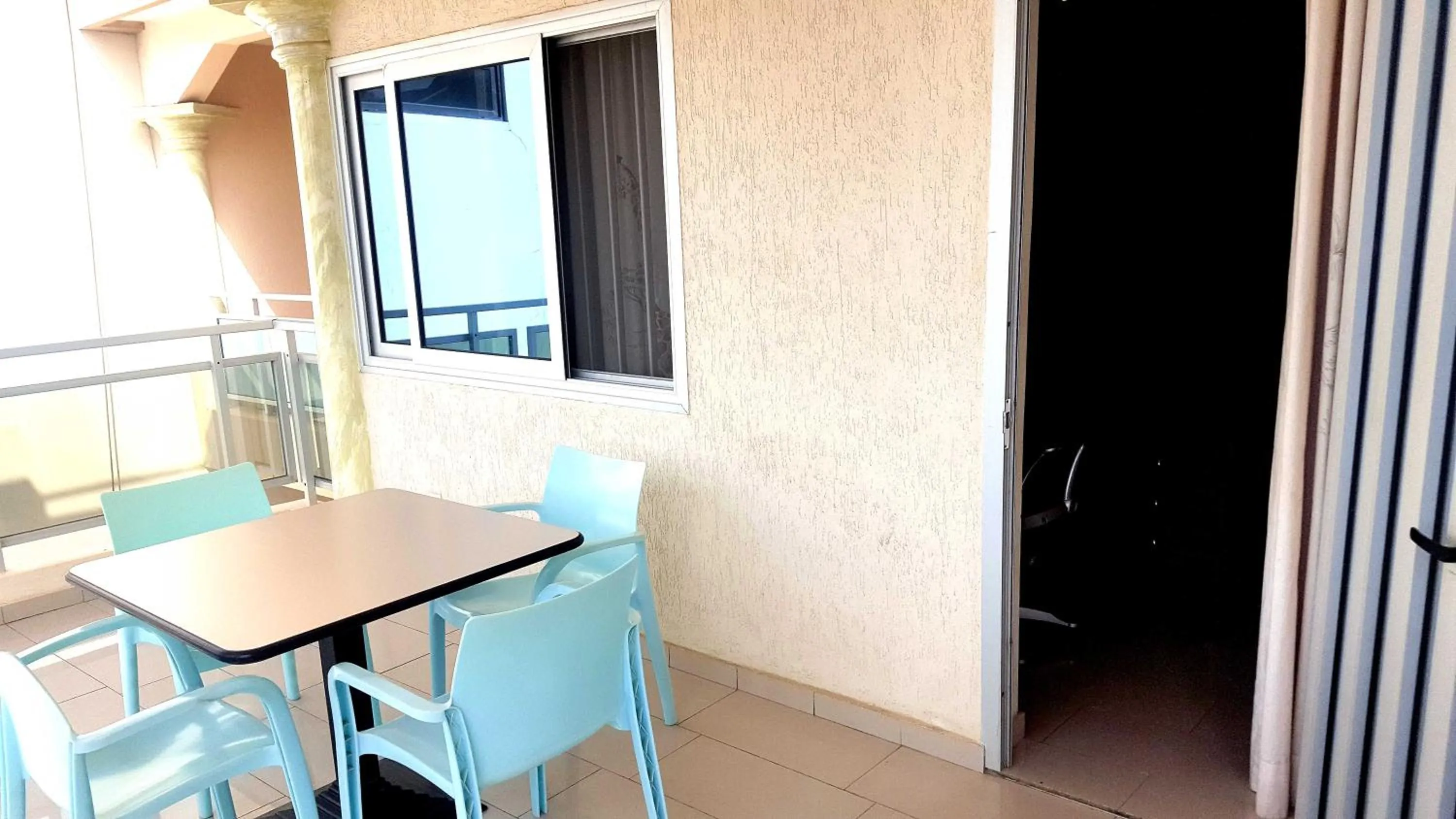 Balcony/Terrace in Hôtels Résidences Easy