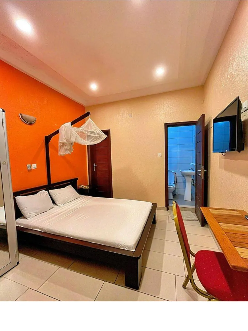 Bed in Hôtels Résidences Easy