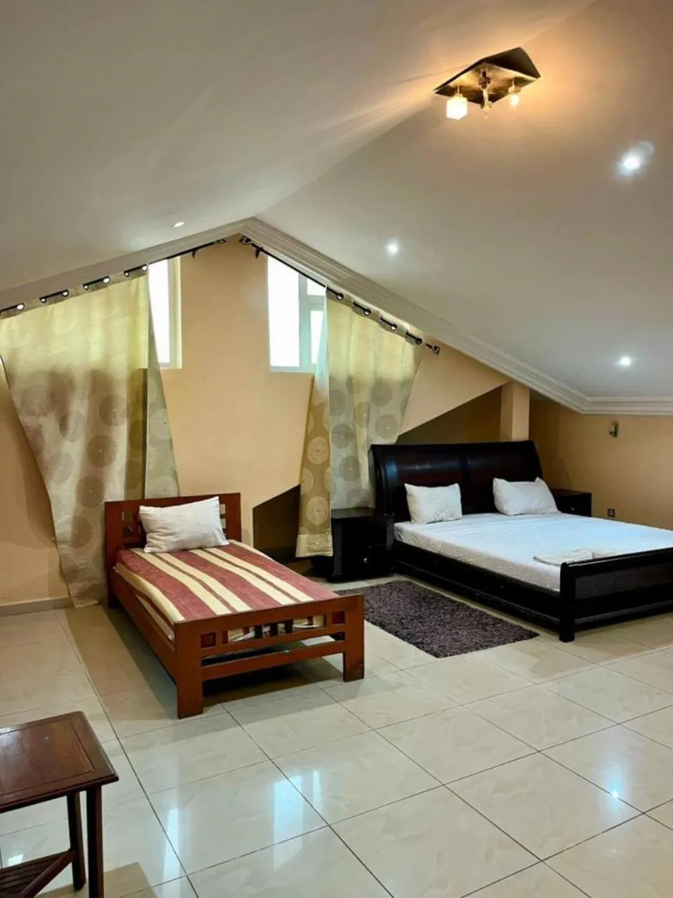 Bed in Hôtels Résidences Easy