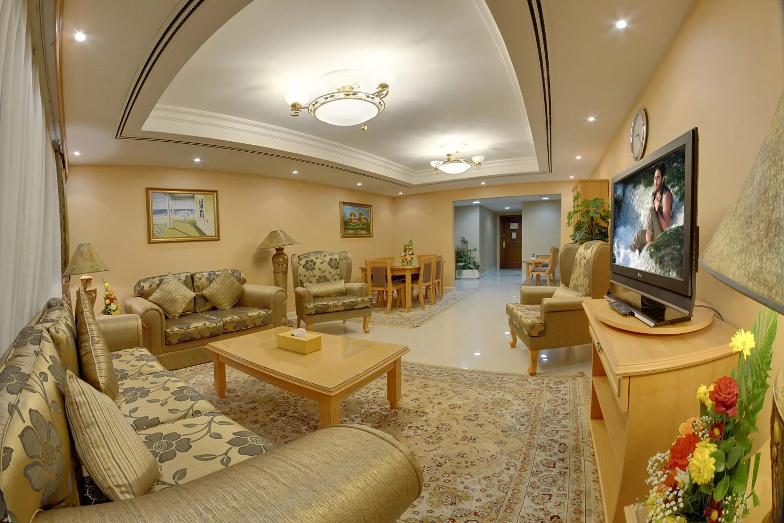 TV and multimedia in Deira Suites Deluxe Hotel Suites