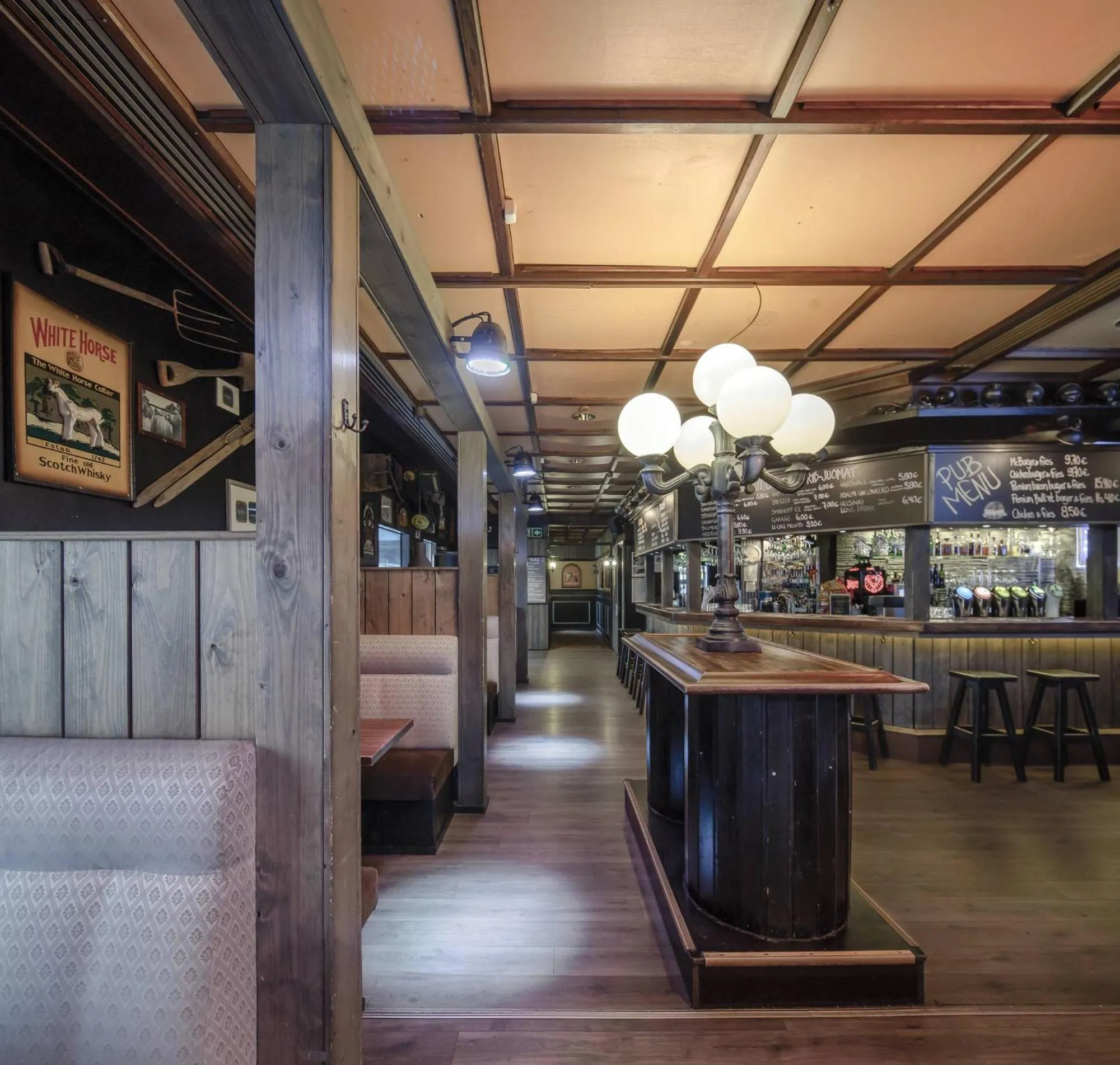 Restaurant/places to eat in Hotel Seurahuone Riihimäki