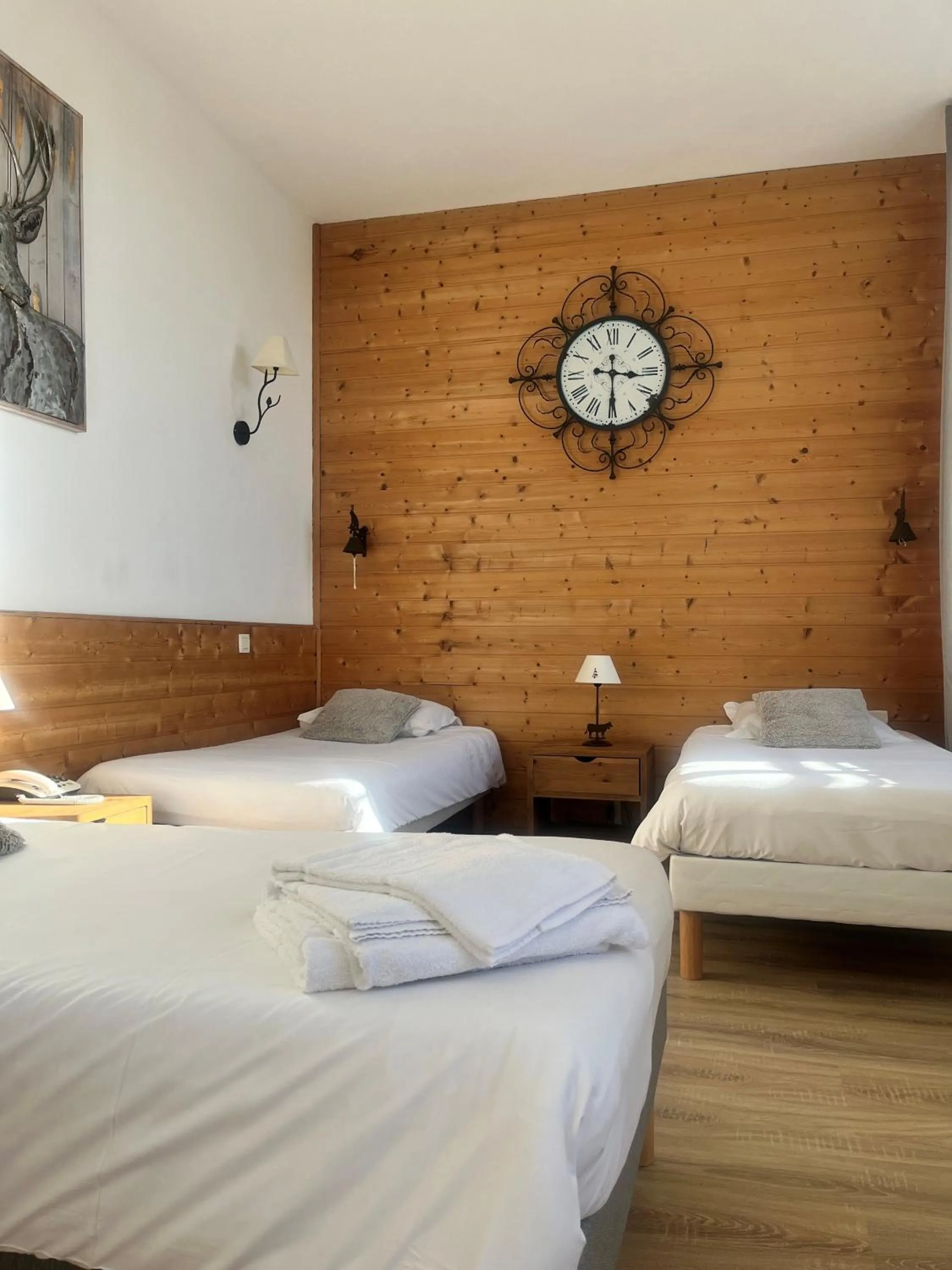 Bed in Hôtel de Bretagne