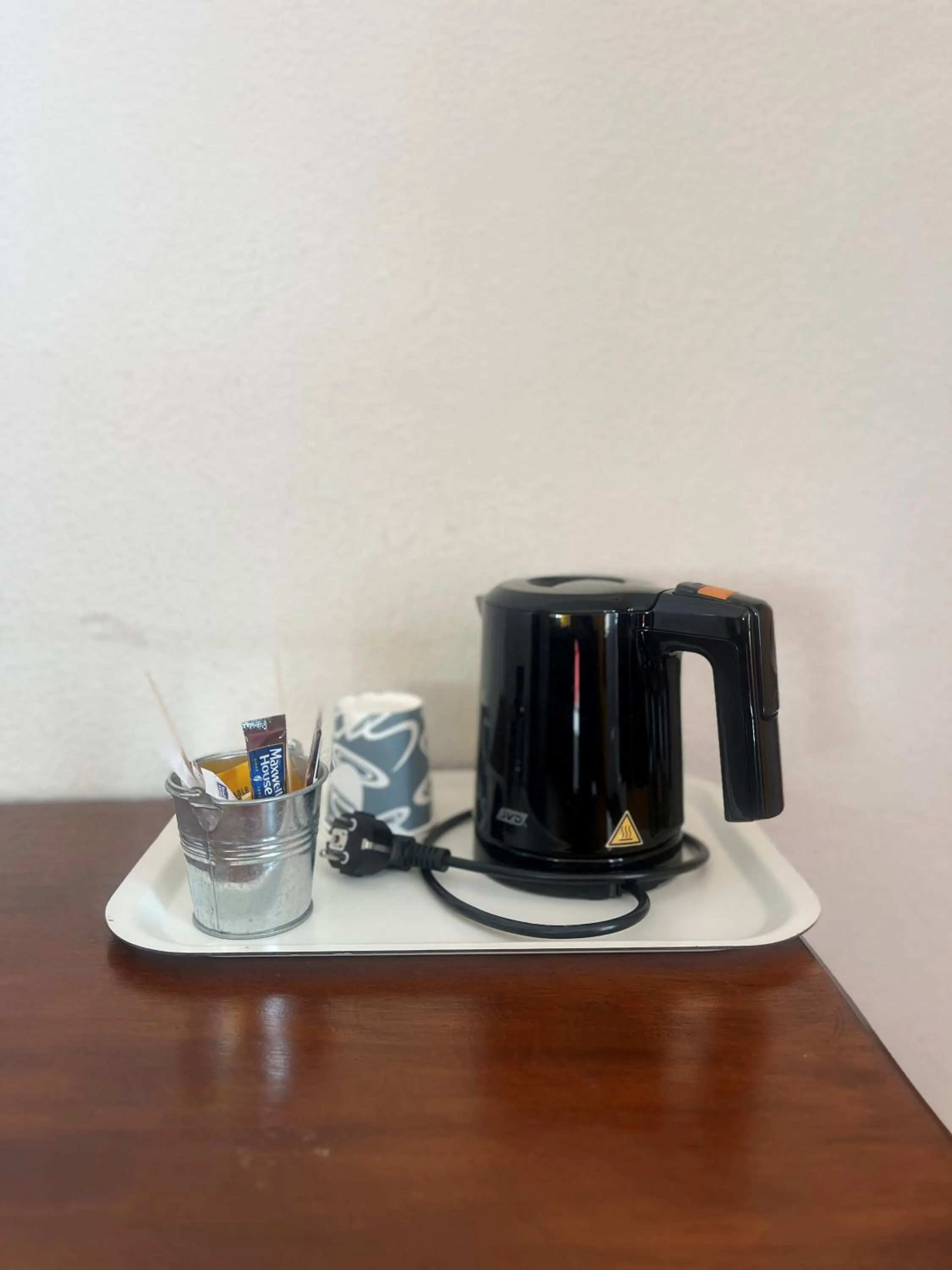 Coffee/tea facilities in Hôtel de Bretagne