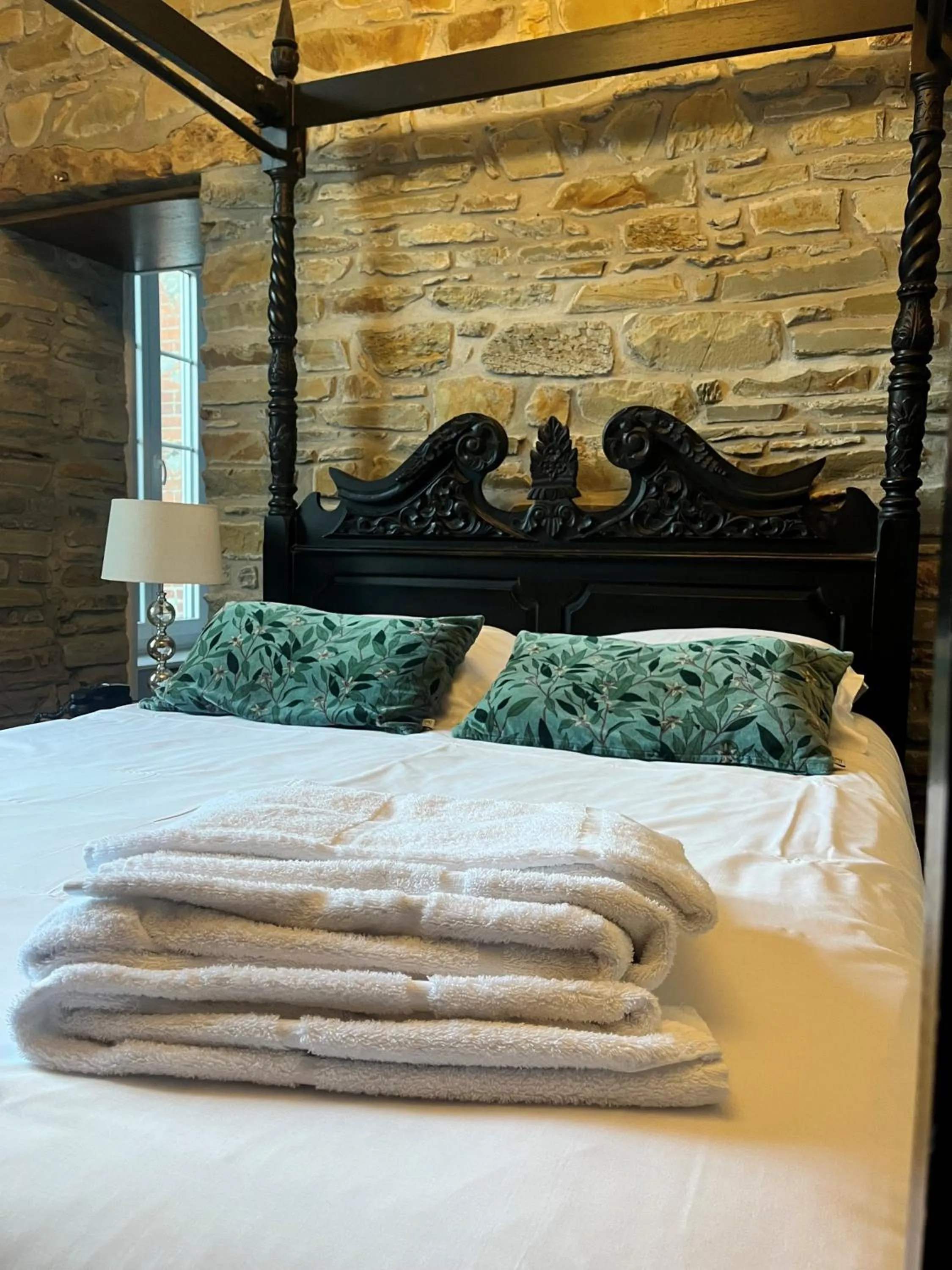Bed in Hôtel de Bretagne