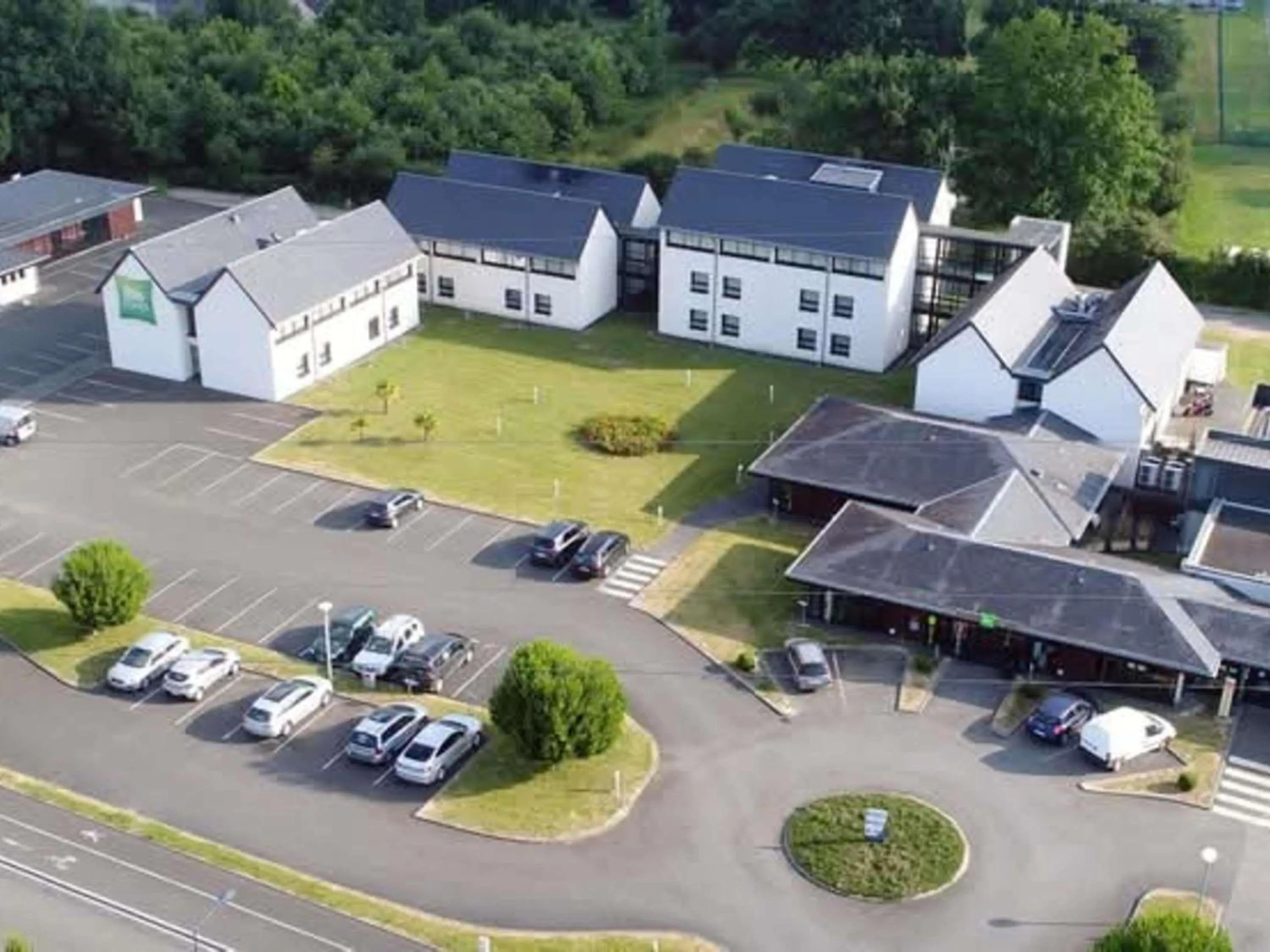 Property building in ibis Styles Segre