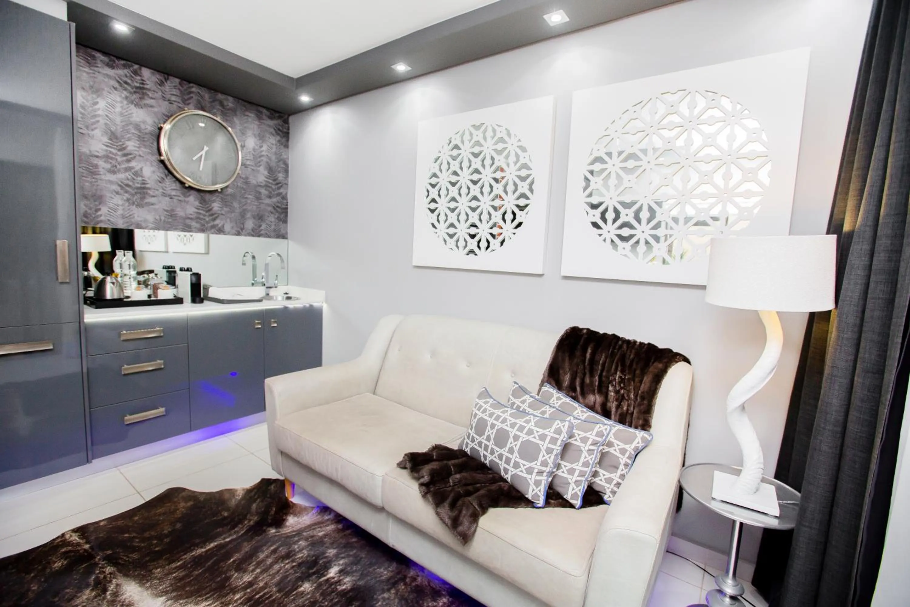 Living room in Wilderness Waters Boutique Suites - Adults Only