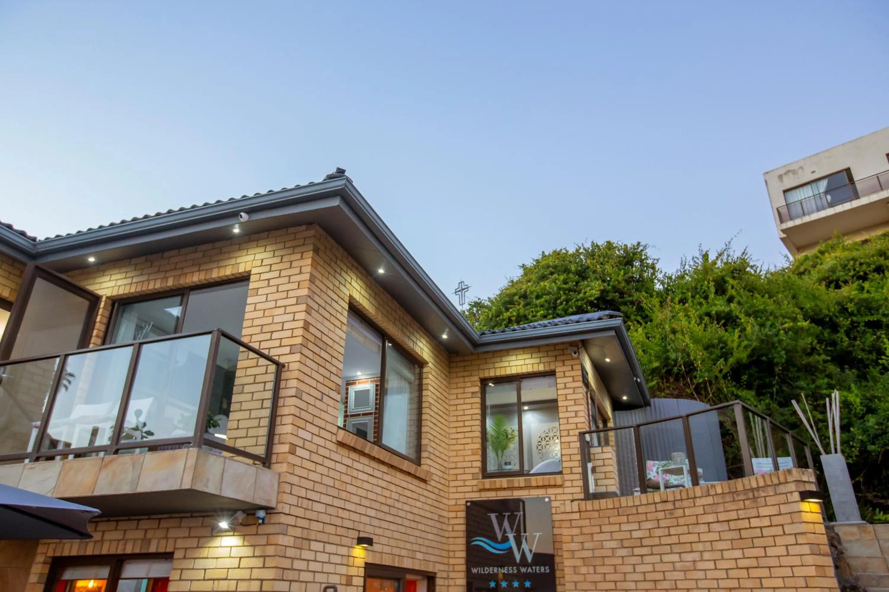 Photo of the whole room in Wilderness Waters Boutique Suites - Adults Only