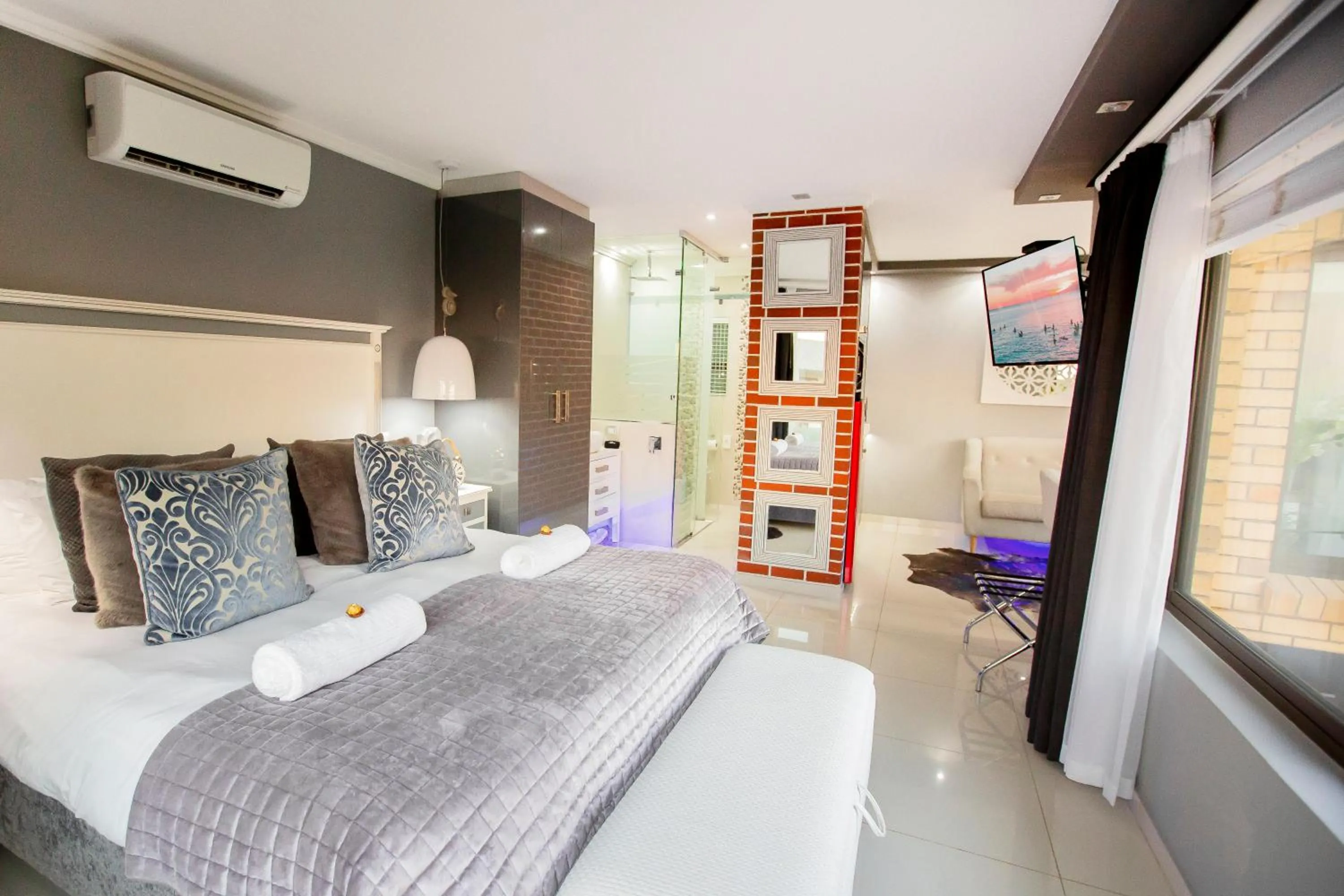 Bedroom in Wilderness Waters Boutique Suites - Adults Only