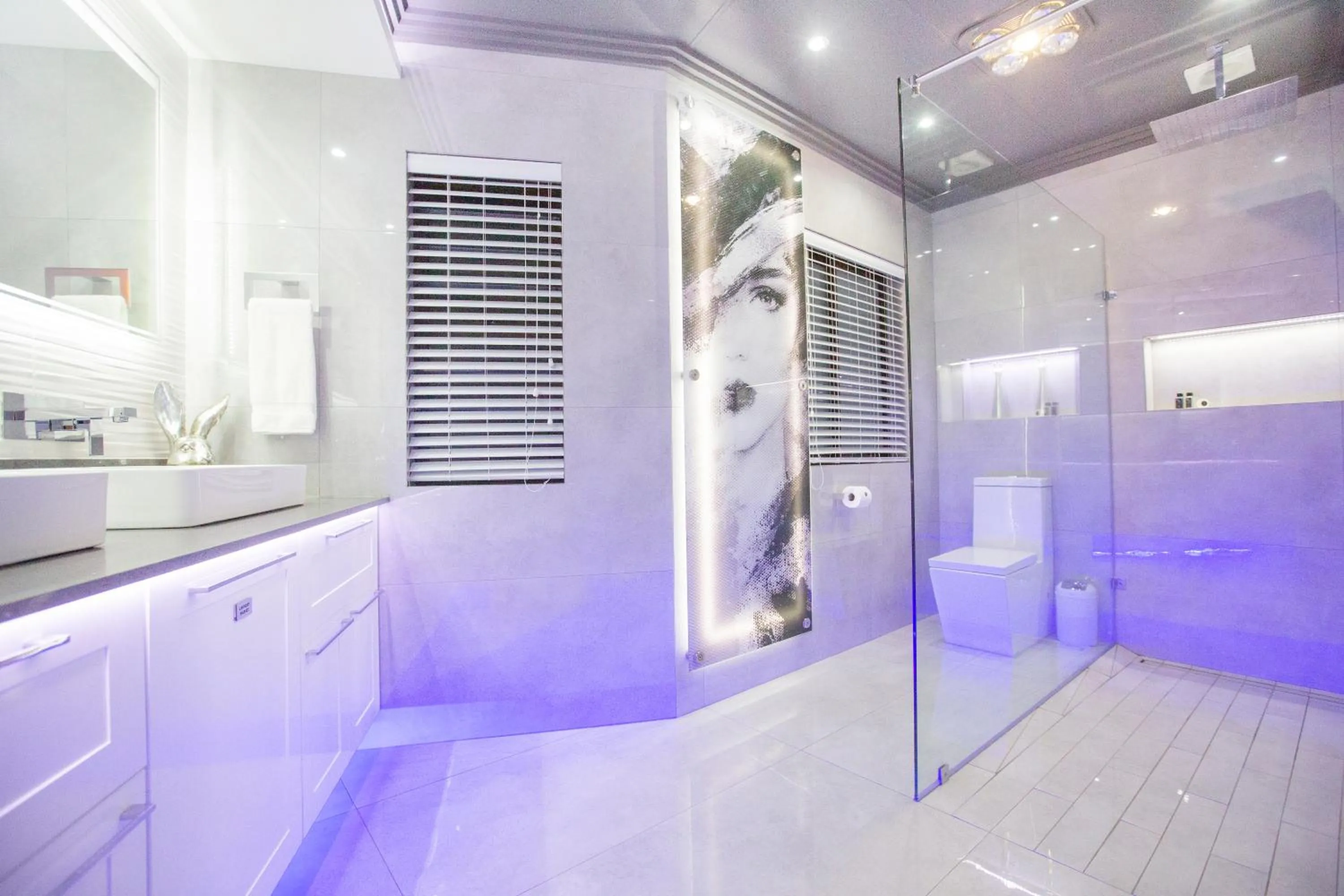 Shower in Wilderness Waters Boutique Suites - Adults Only