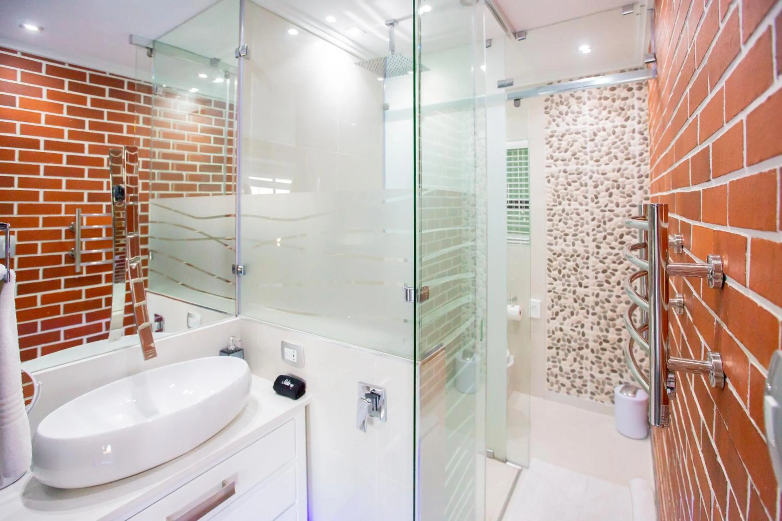 Shower in Wilderness Waters Boutique Suites - Adults Only