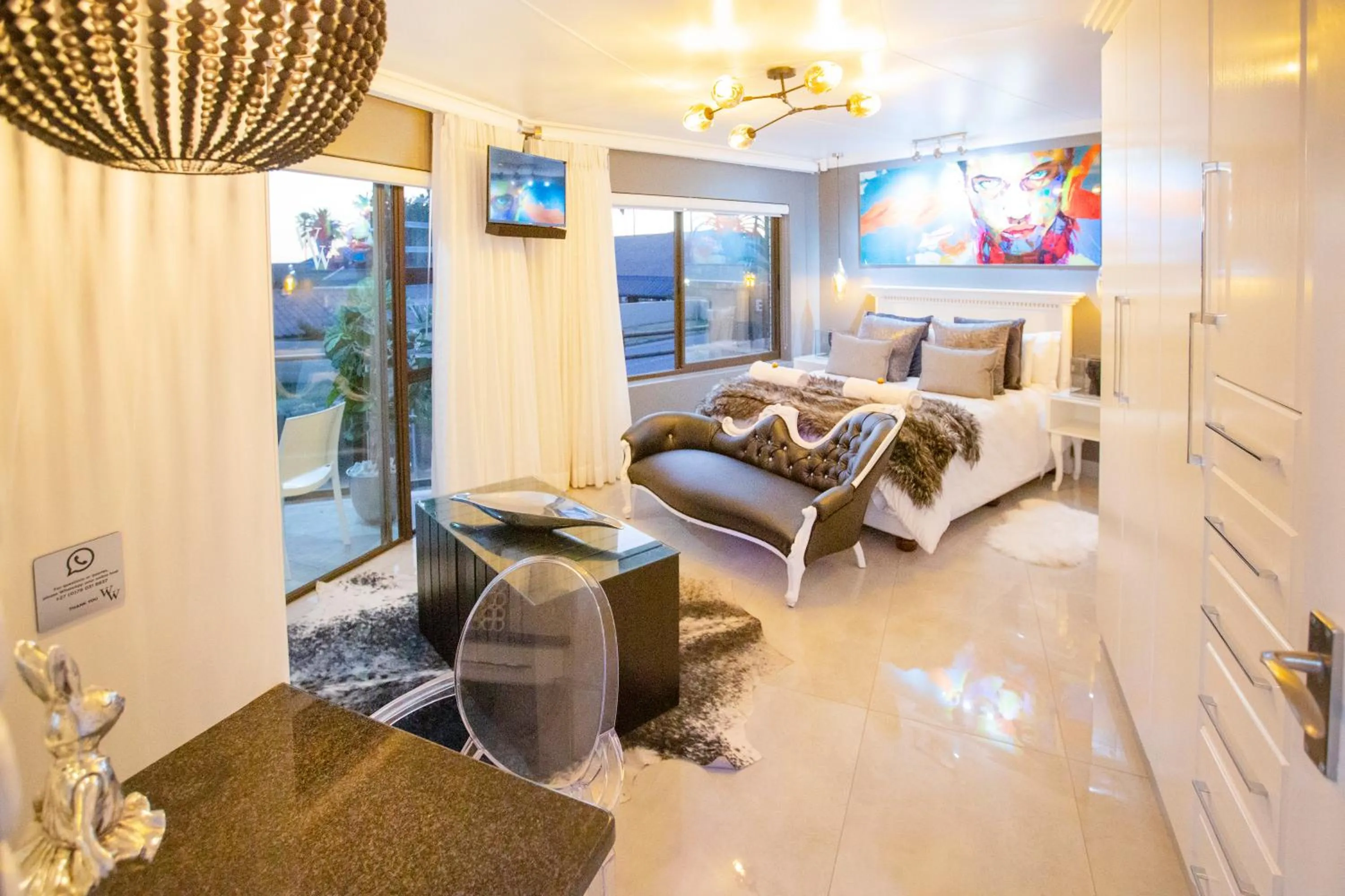 Bed in Wilderness Waters Boutique Suites - Adults Only