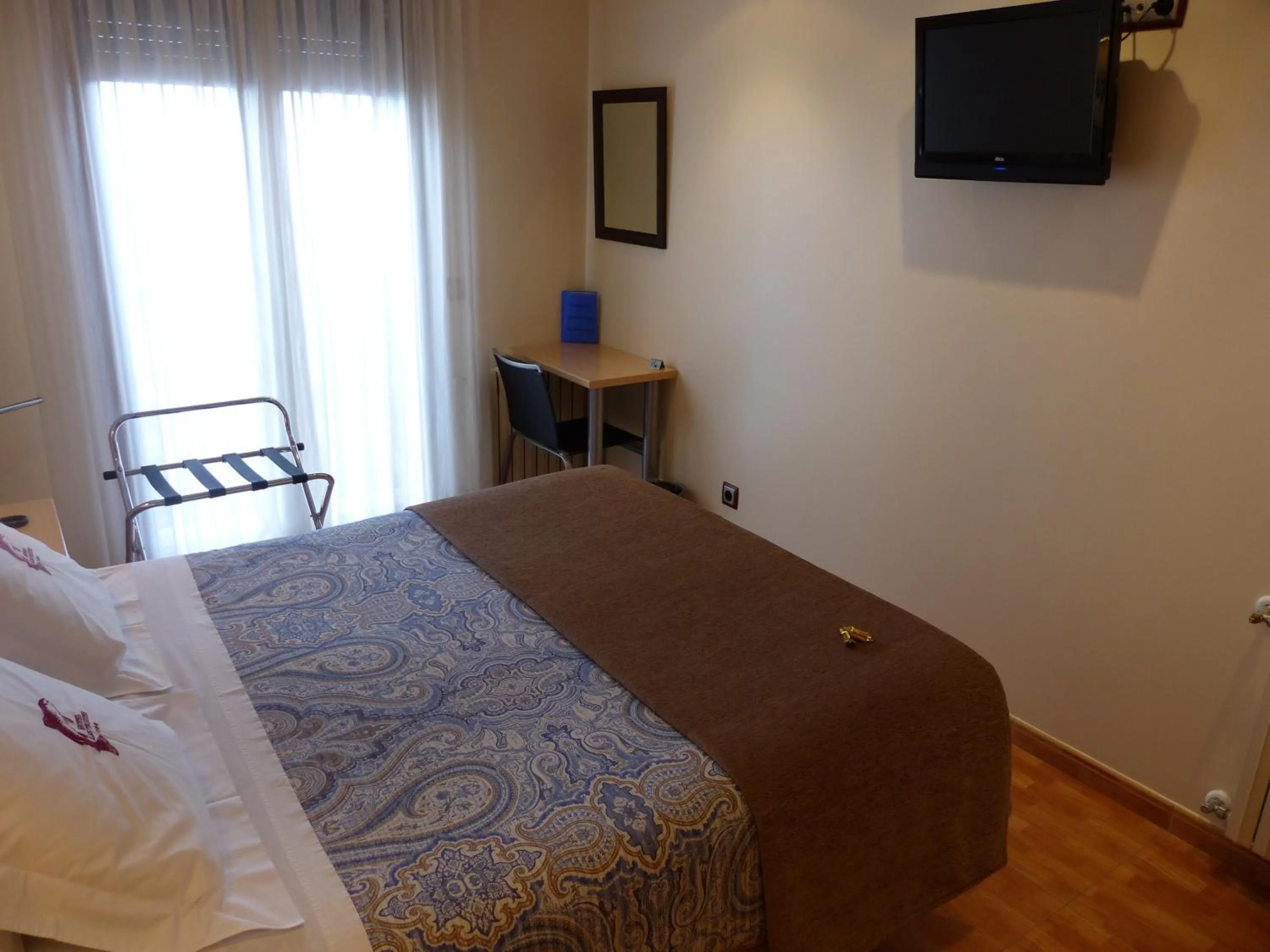 Bed in Hotel Les Truites Adults only