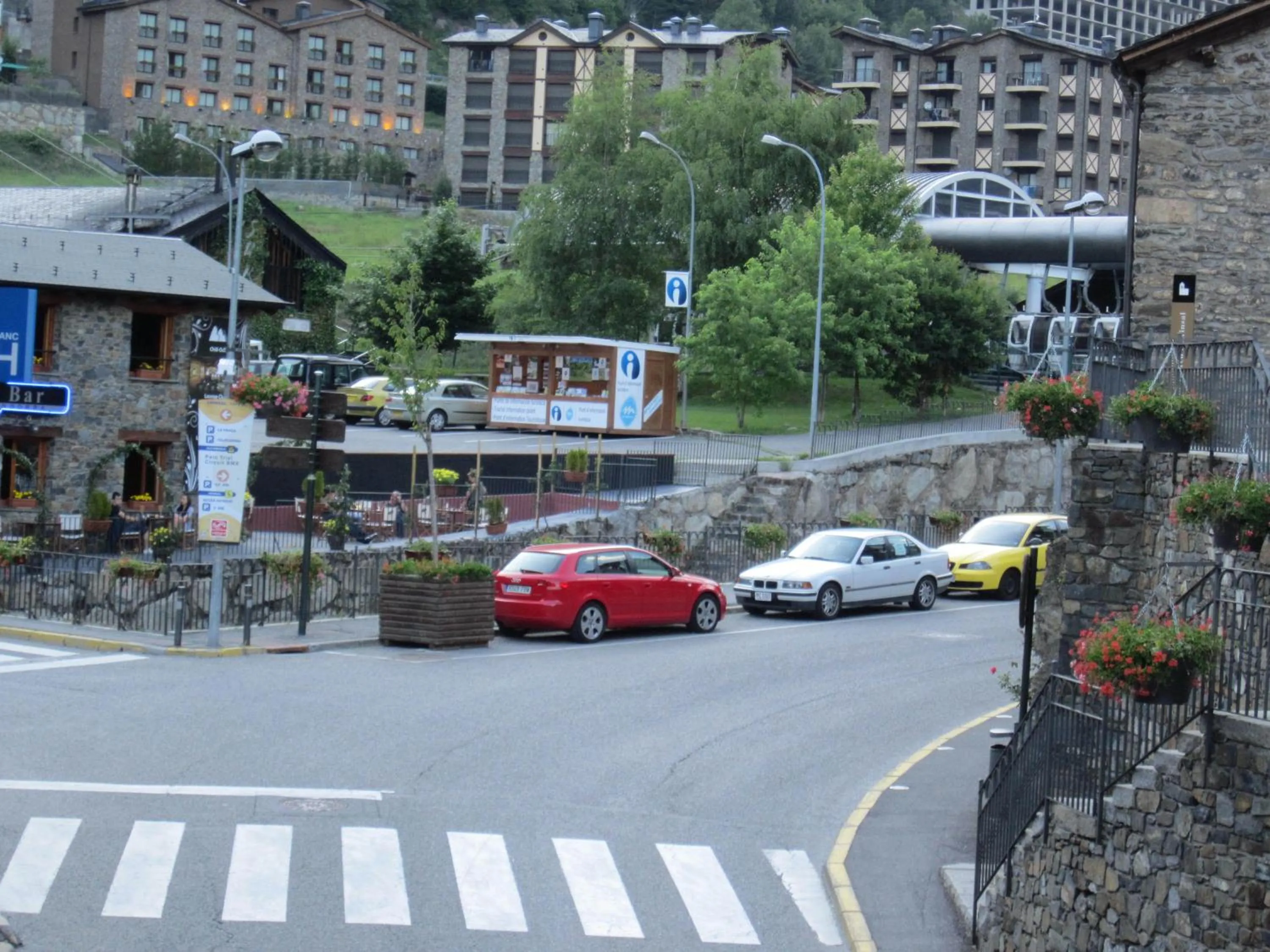 Skiing in Hotel Micolau