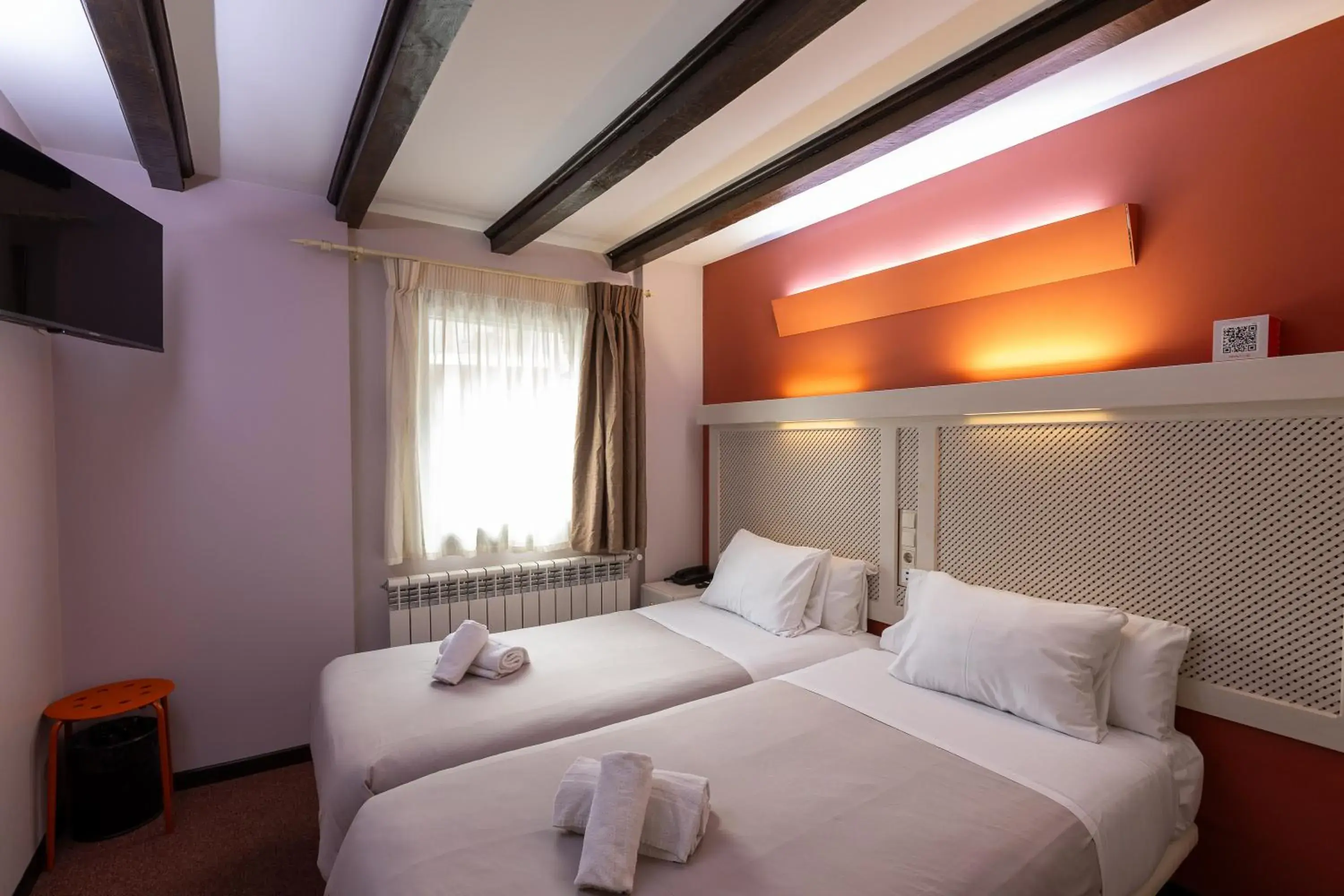 Standard Twin Room in Hotel Micolau Standard Twin Room in Hotel Micolau