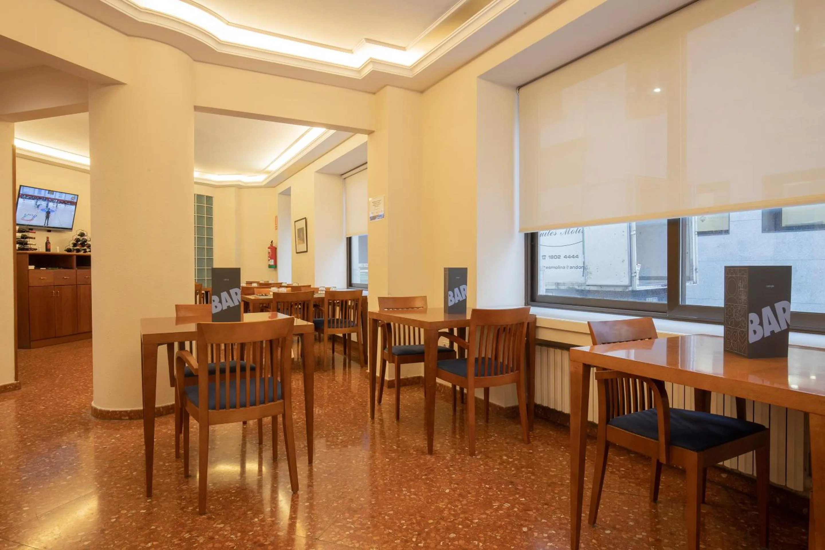 Lounge or bar in Hotel Oros by Nexta