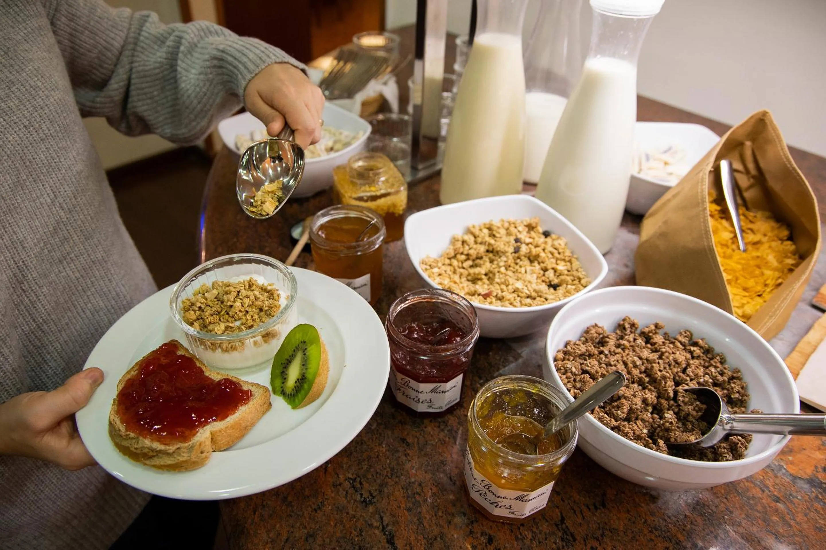 Buffet breakfast in Hotel Oros by Nexta