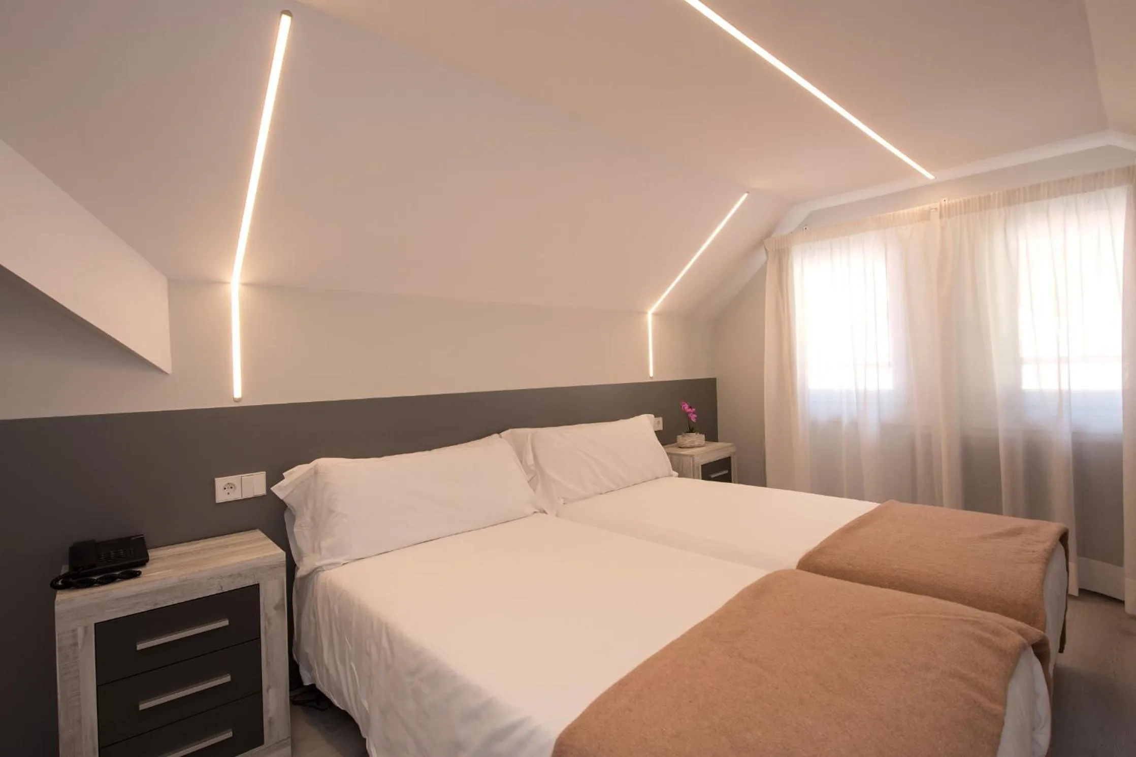 Superior Double or Twin Room in Evenia Oros