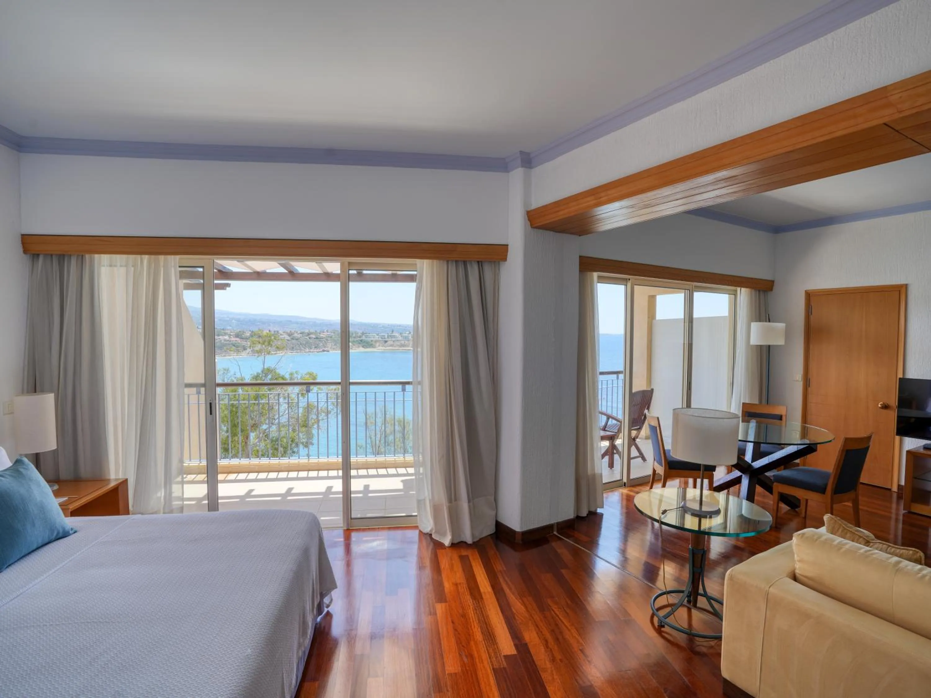 Living room, Bed in Thalassa Boutique Hotel & Spa
