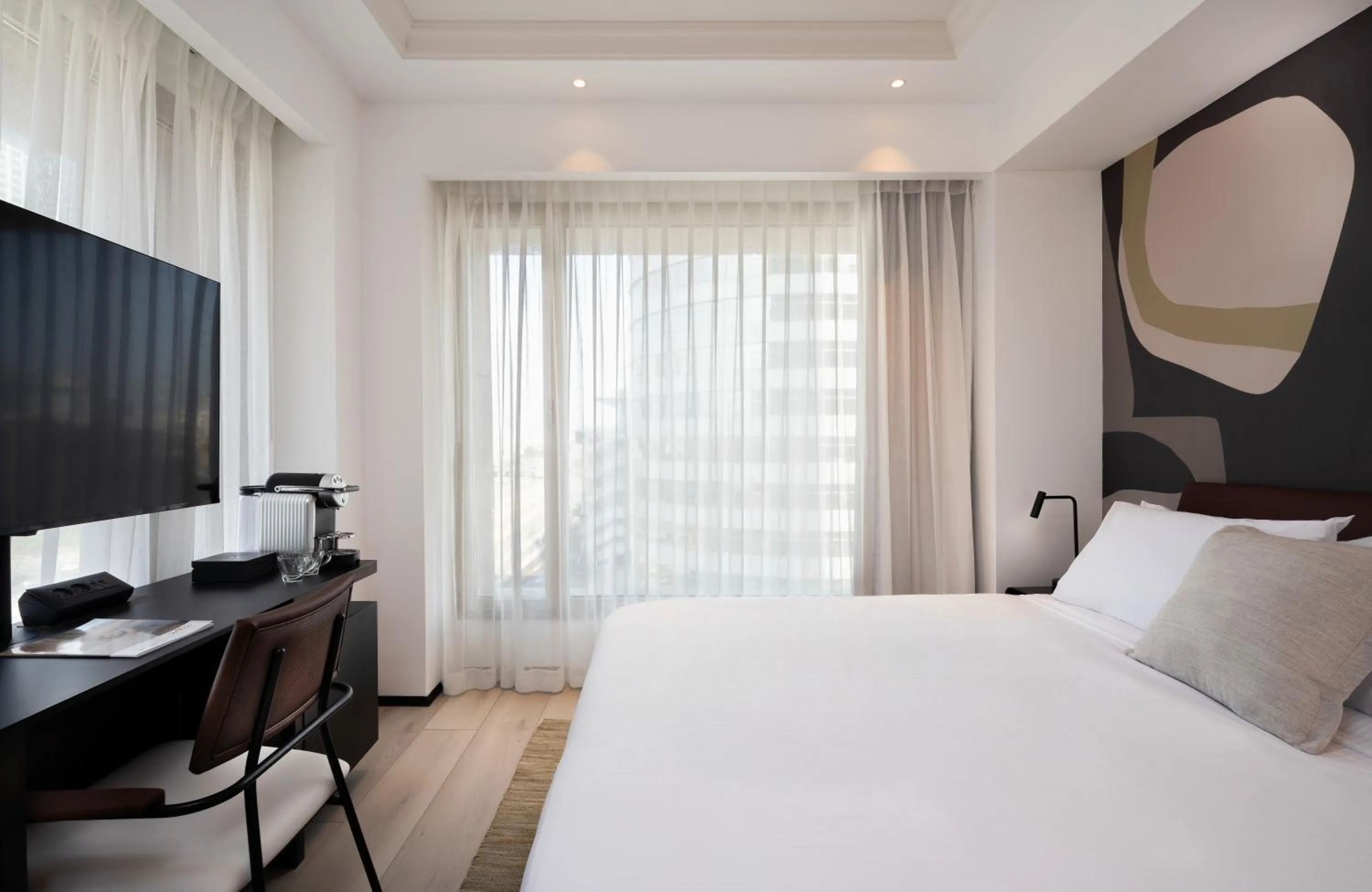 Bed in Leonardo Plaza City Tower Tel Aviv