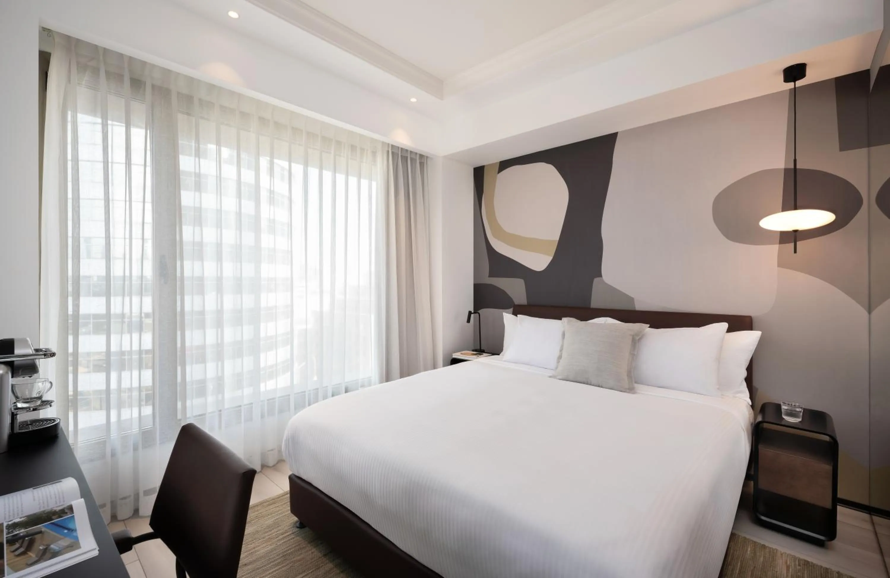 Bed in Leonardo Plaza City Tower Tel Aviv