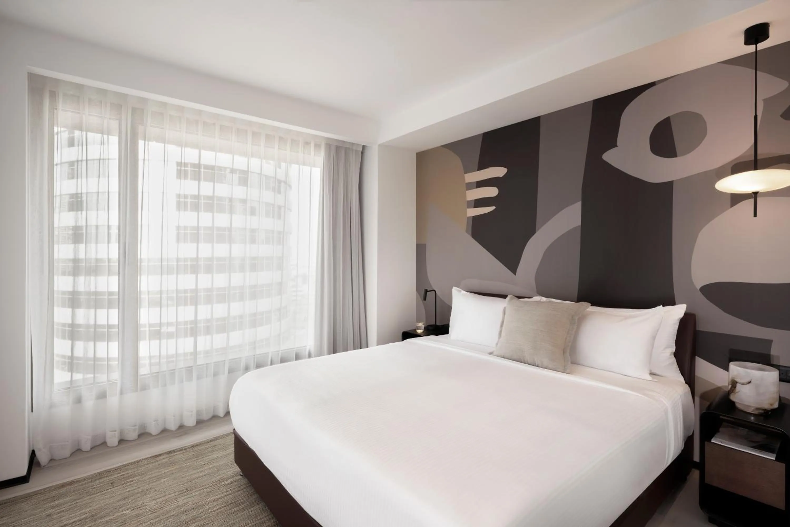 Bed in Leonardo Plaza City Tower Tel Aviv