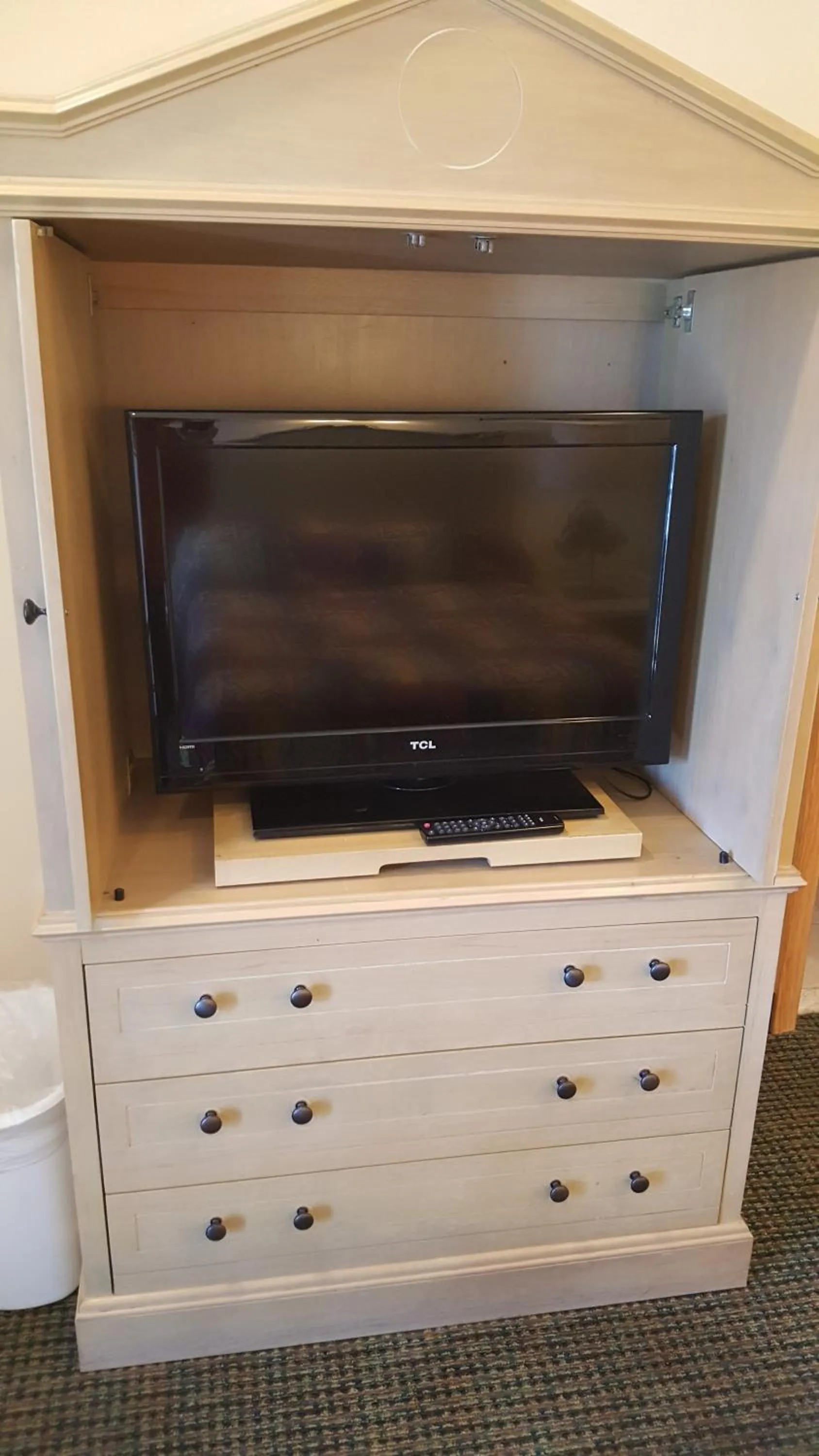 TV and multimedia in Atlantic Motel