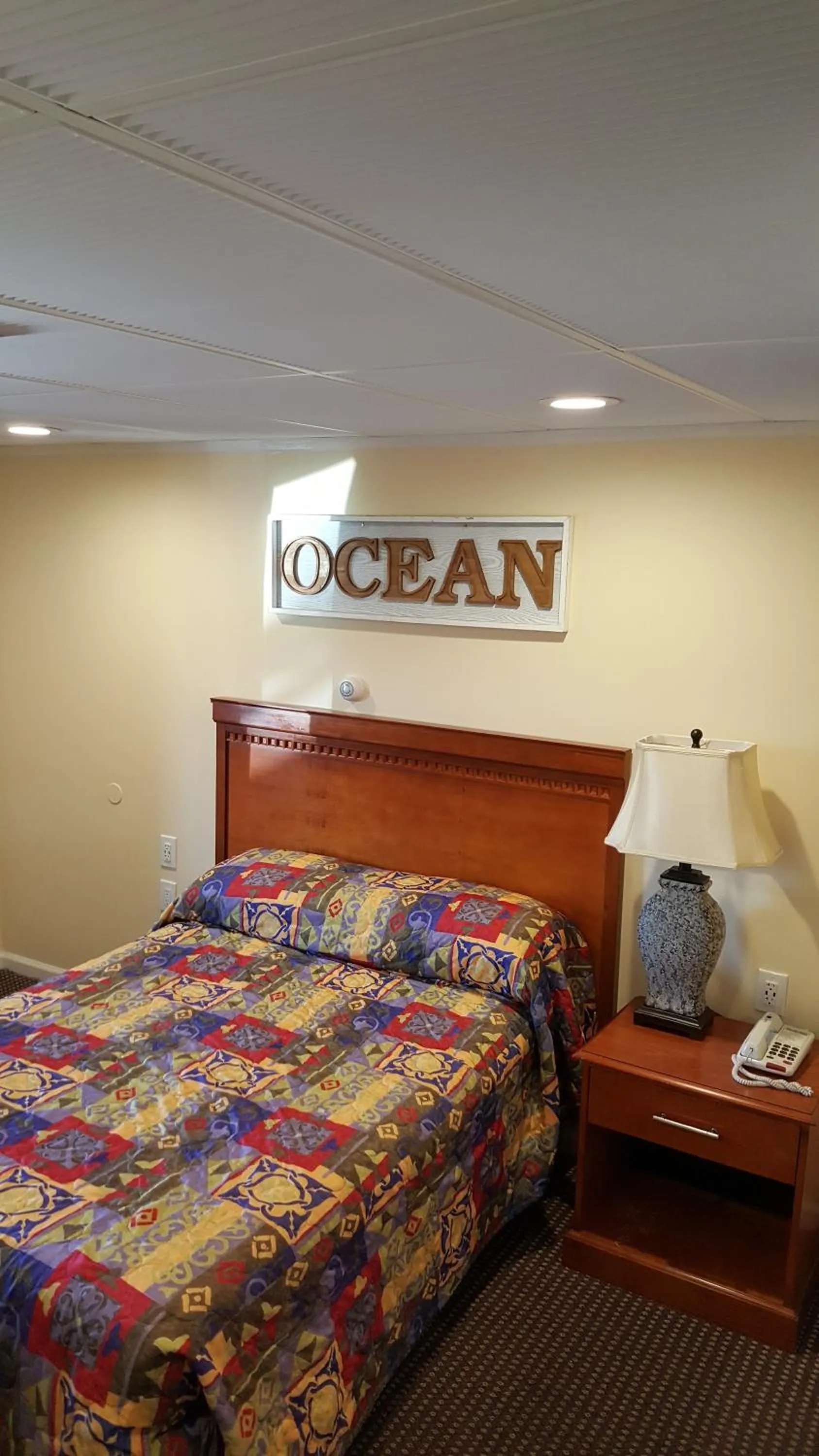 Bed in Atlantic Motel