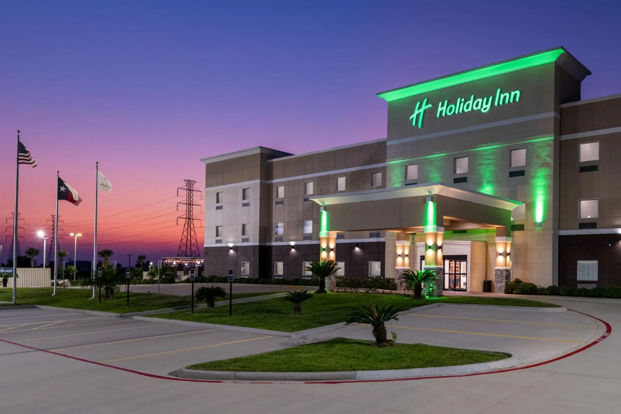 Property building in Galveston Inn & Suites Hotel