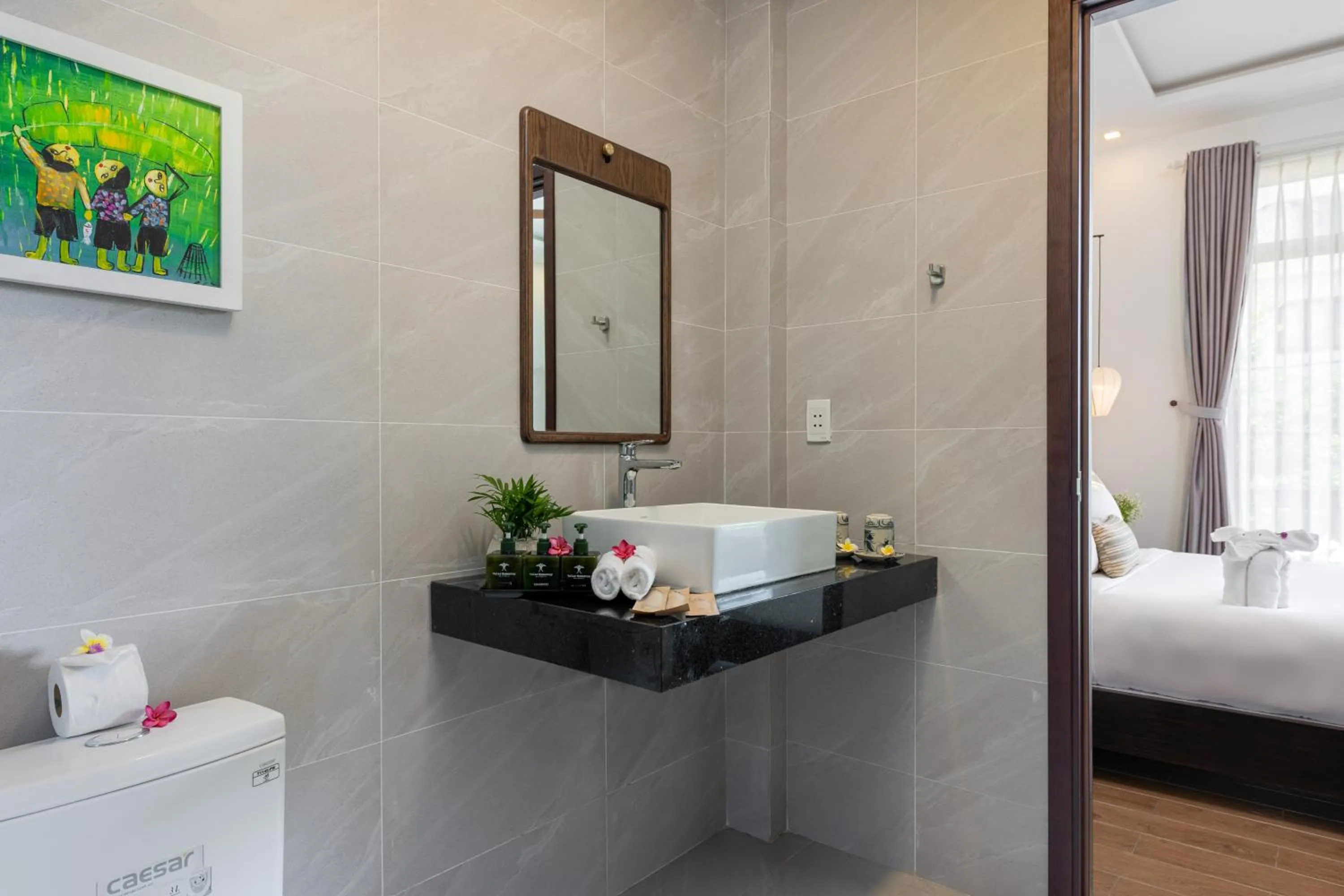 Toilet, Bed in Volar Hoi An