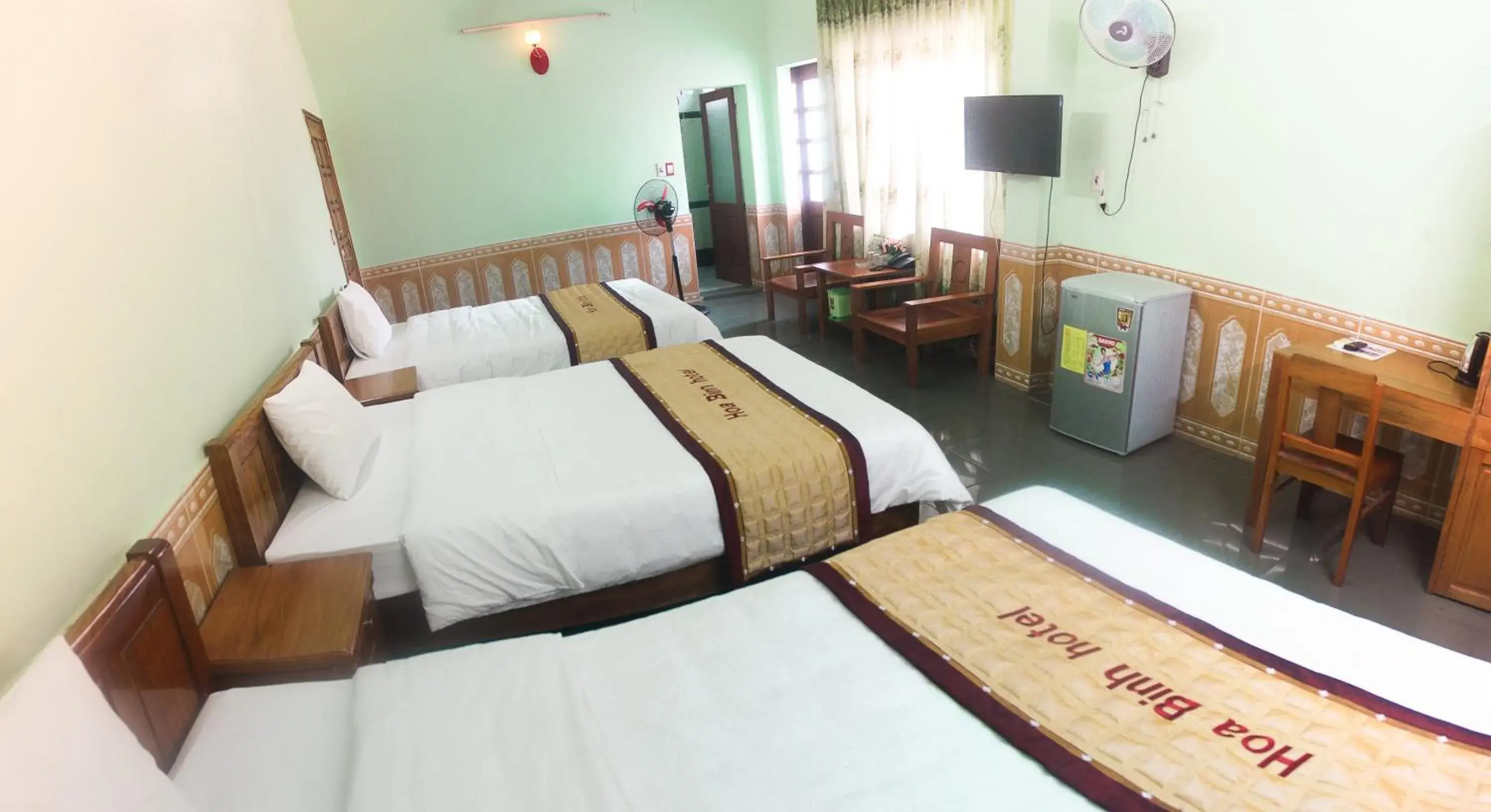 Standard Triple Room in Hoa Binh Hotel Standard Triple Room in Hoa Binh Hotel