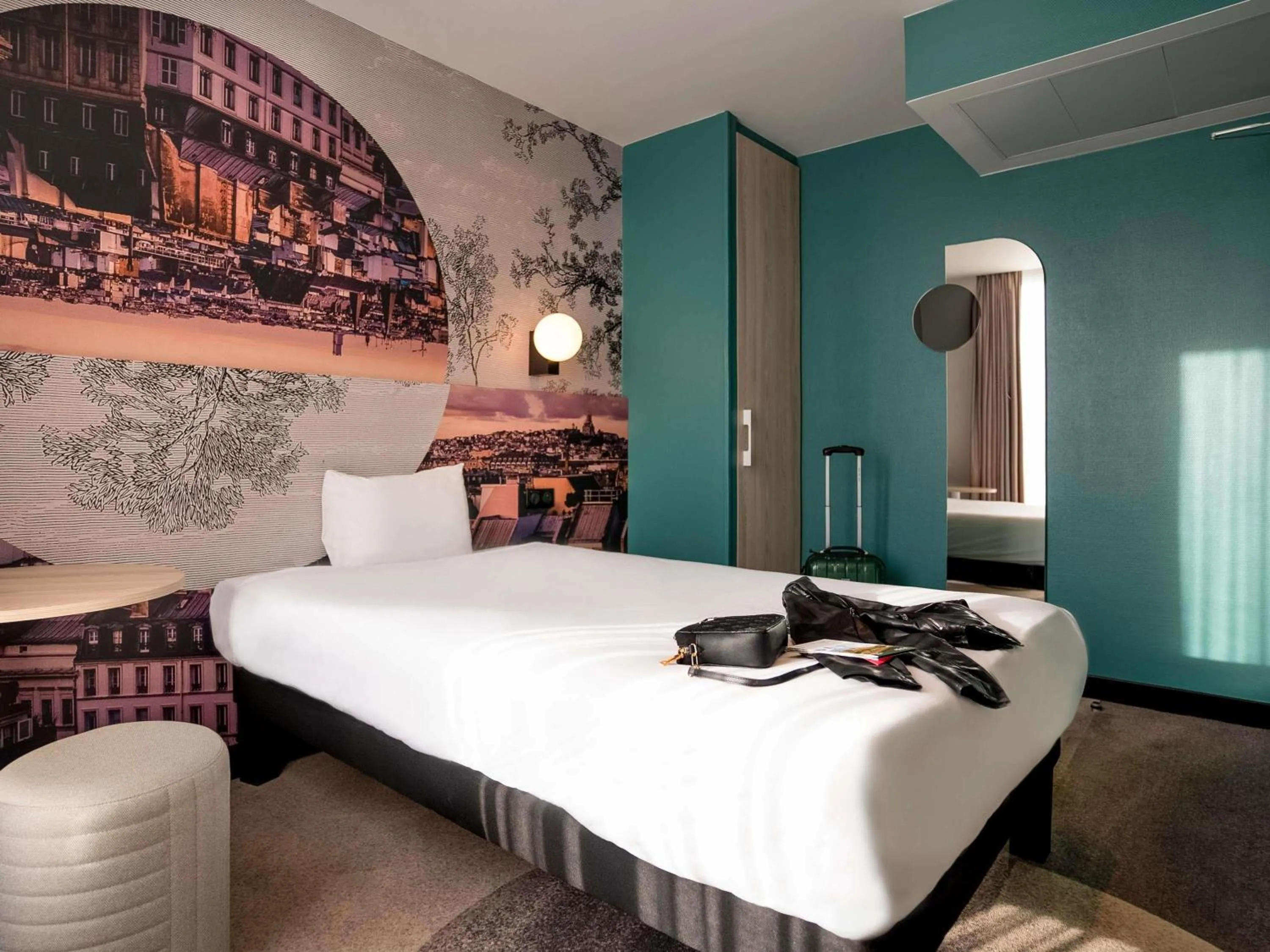 Bedroom, Bed in ibis styles Paris Montmartre Batignolles