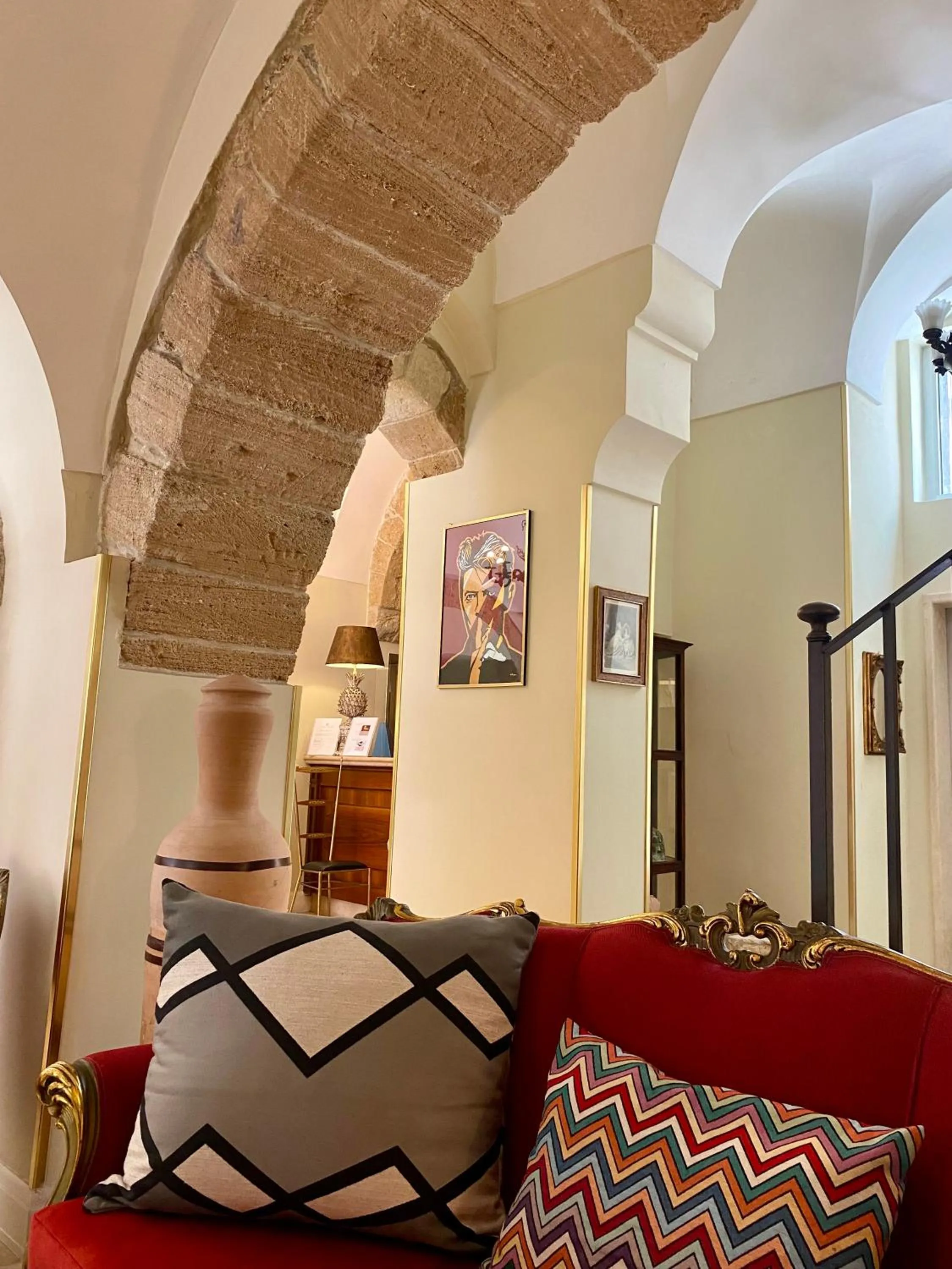 Bed in Hotel Akropolis - Museum Hotel