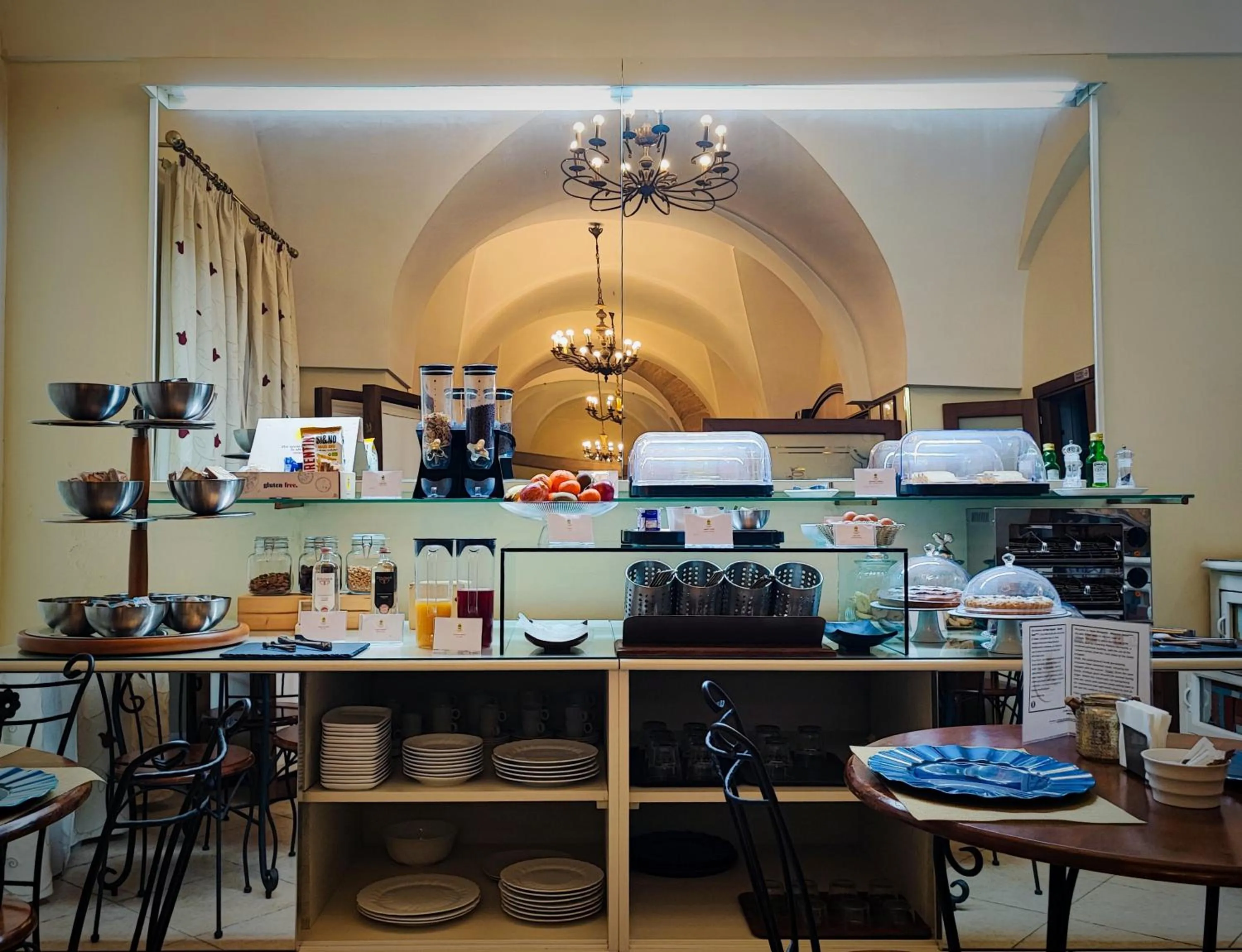 Hotel Akropolis - Museum Hotel