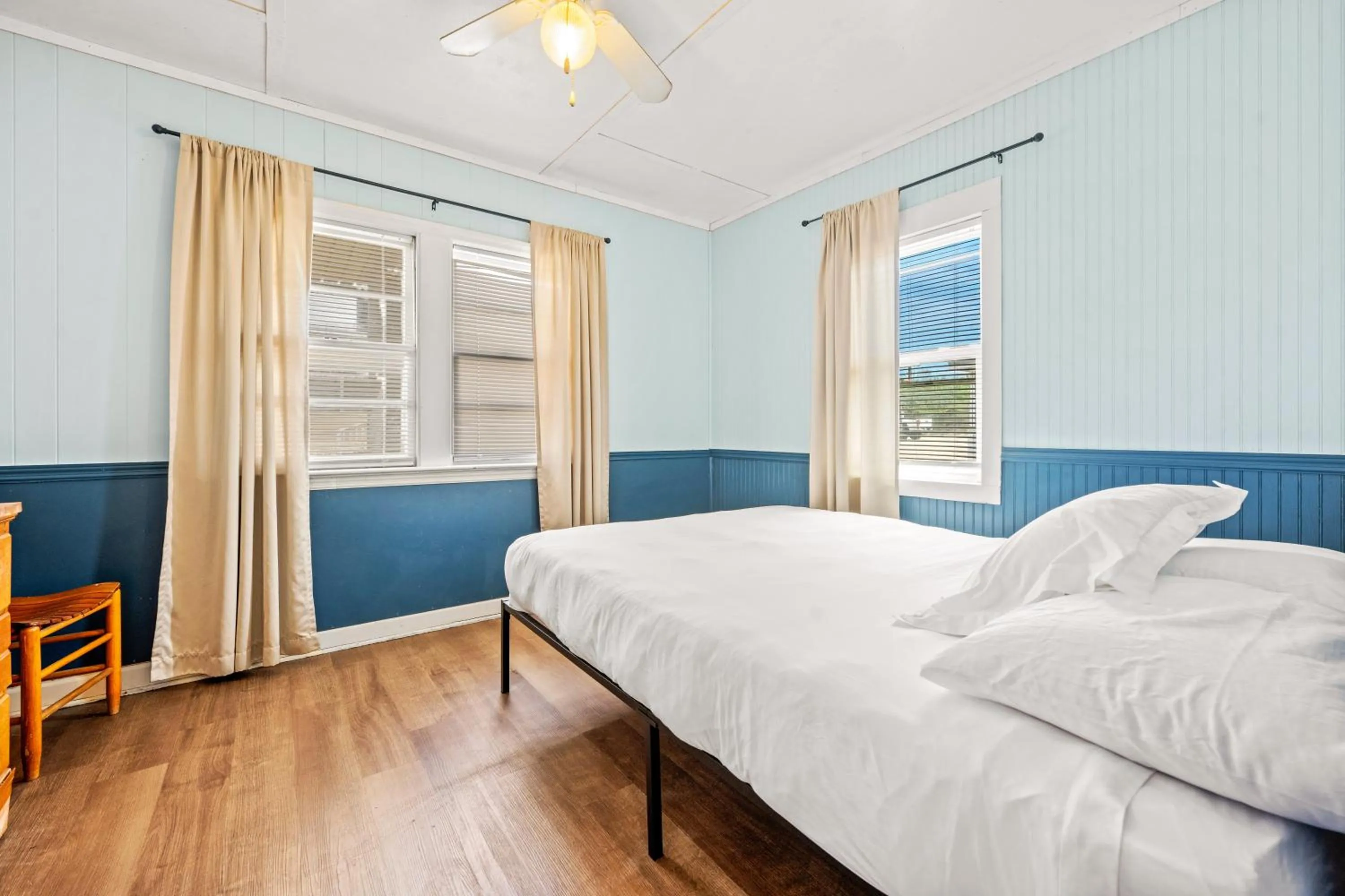 Bed in Oceanside Court by KEES Vacations