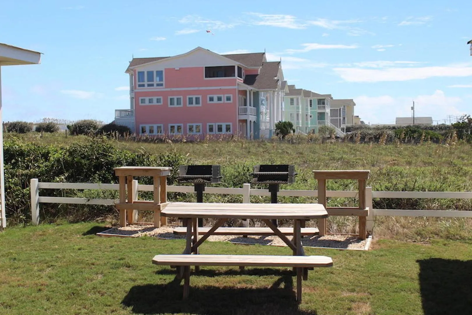 Property building in Oceanside Court by KEES Vacations