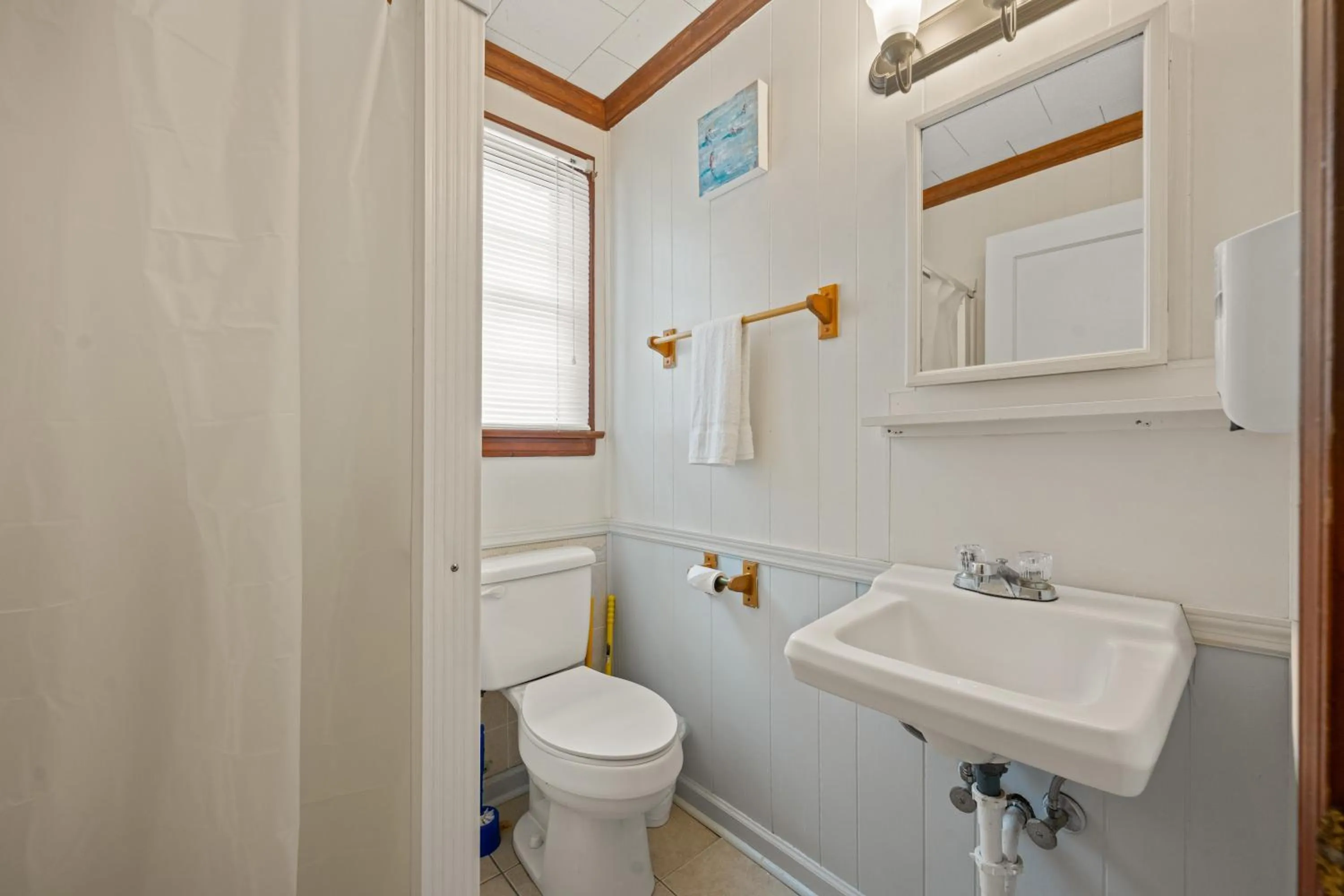 Shower in Oceanside Court by KEES Vacations