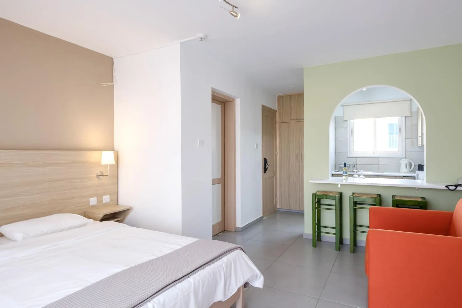 Deluxe Studio in Pandream Hotel Apartments