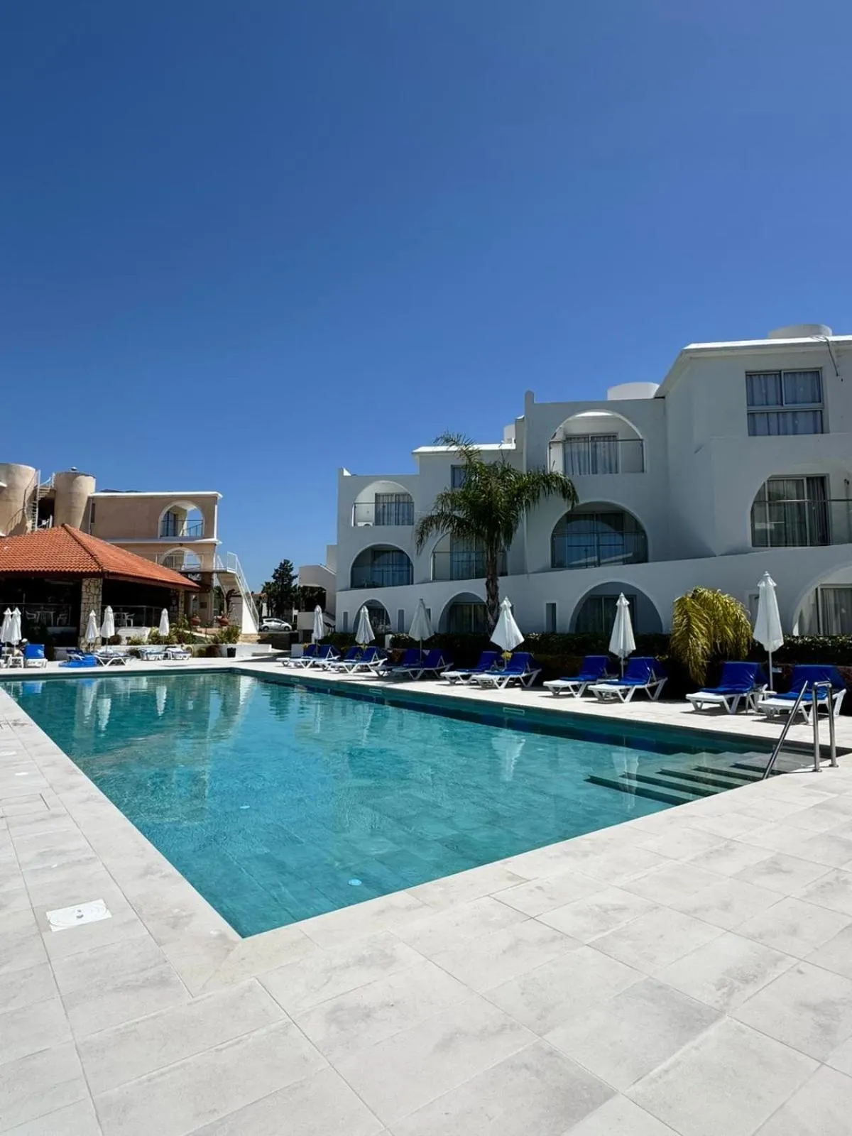 Swimming pool in Pandream Hotel Apartments