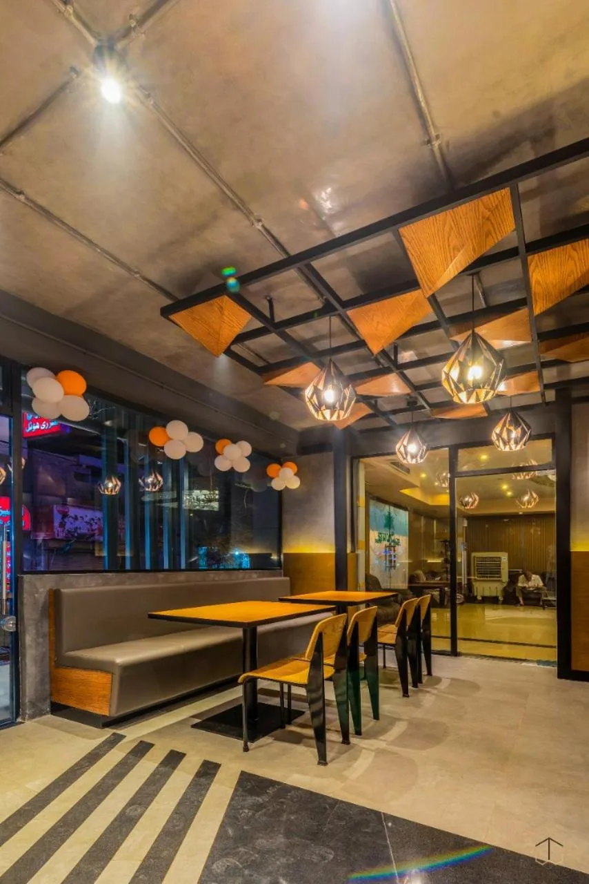 Lounge or bar in Hotel Crown Inn